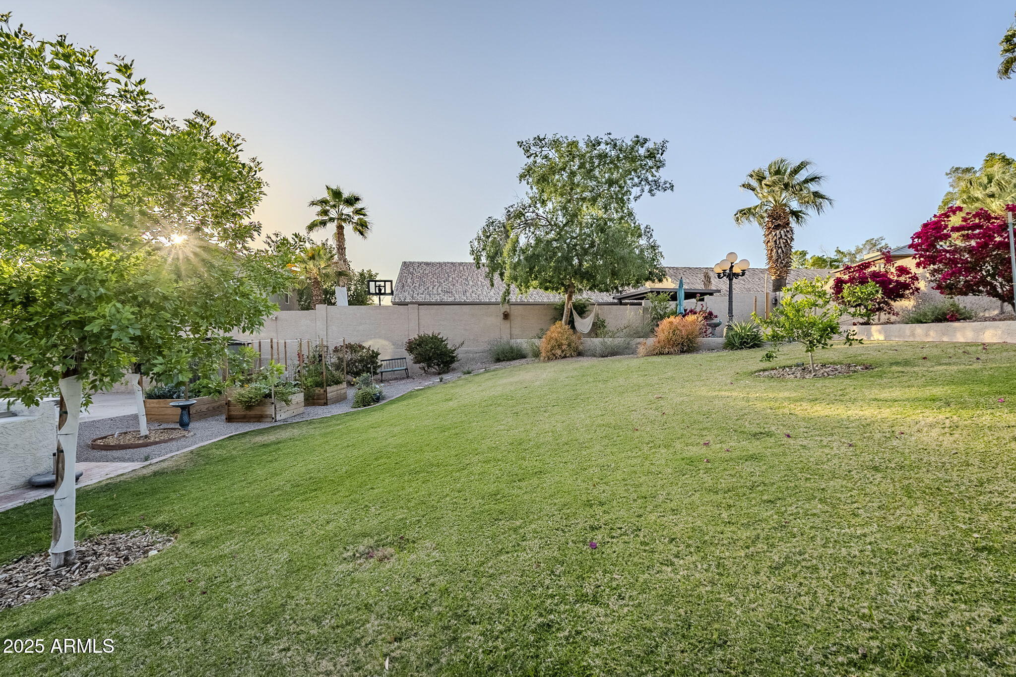 2468 E DRY CREEK Road
