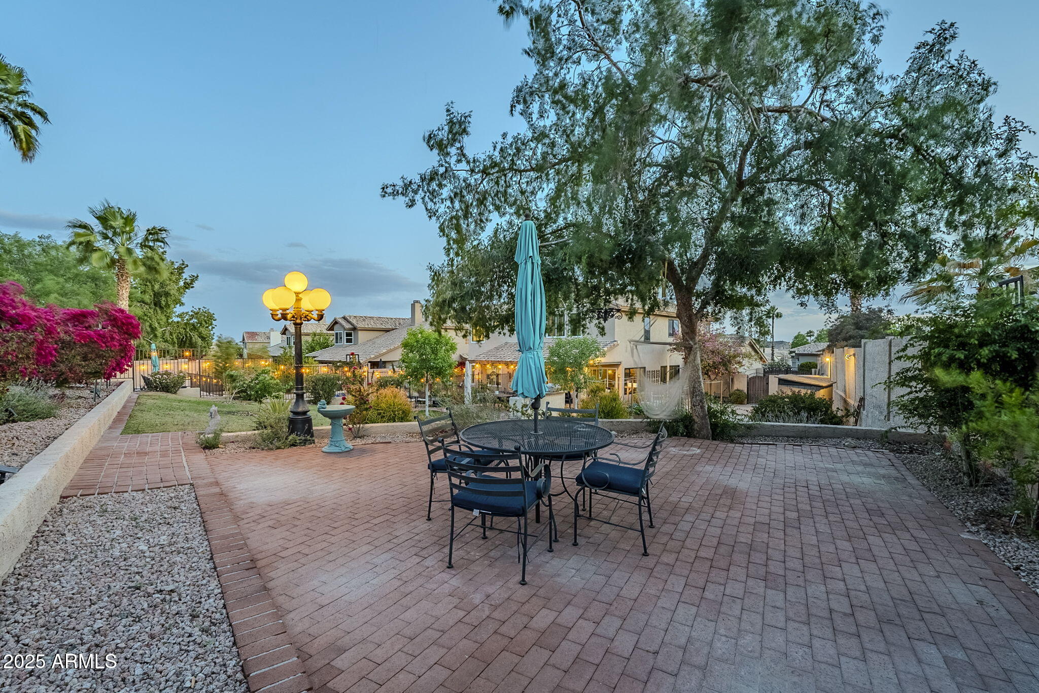 2468 E DRY CREEK Road
