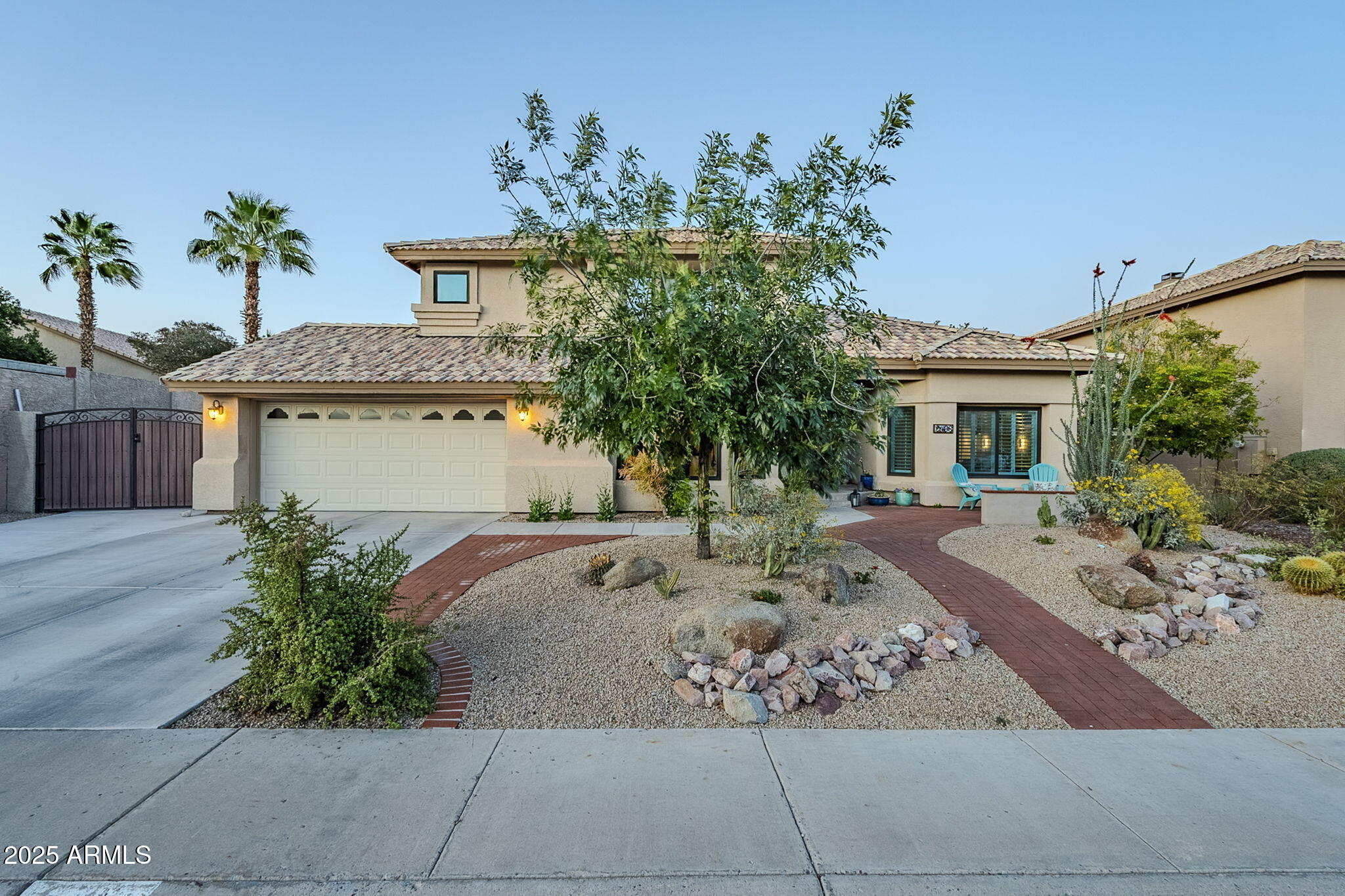 2468 E DRY CREEK Road