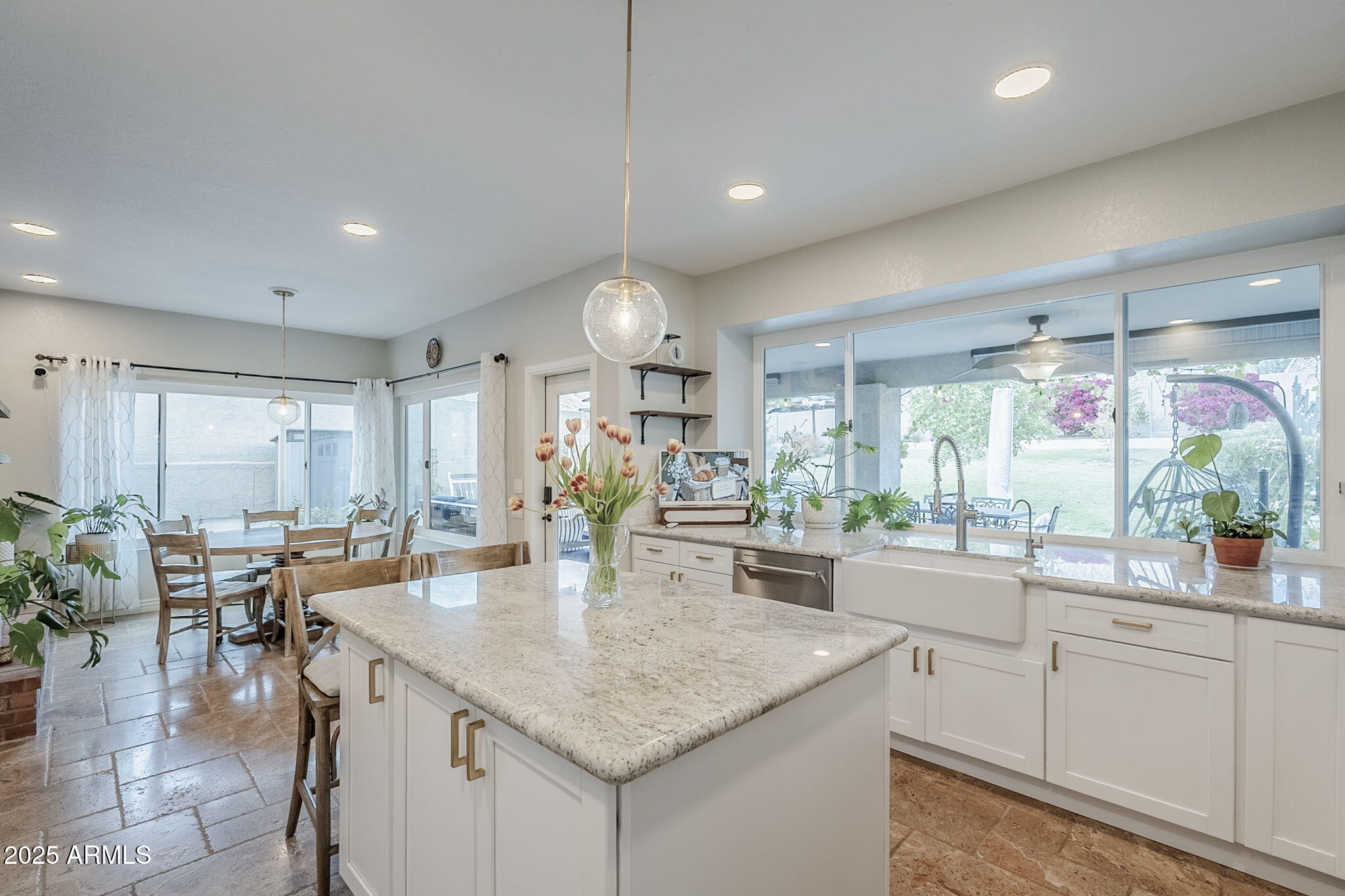 2468 E DRY CREEK Road