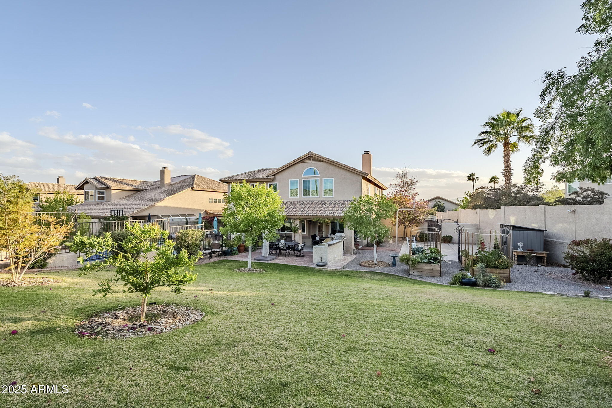 2468 E DRY CREEK Road
