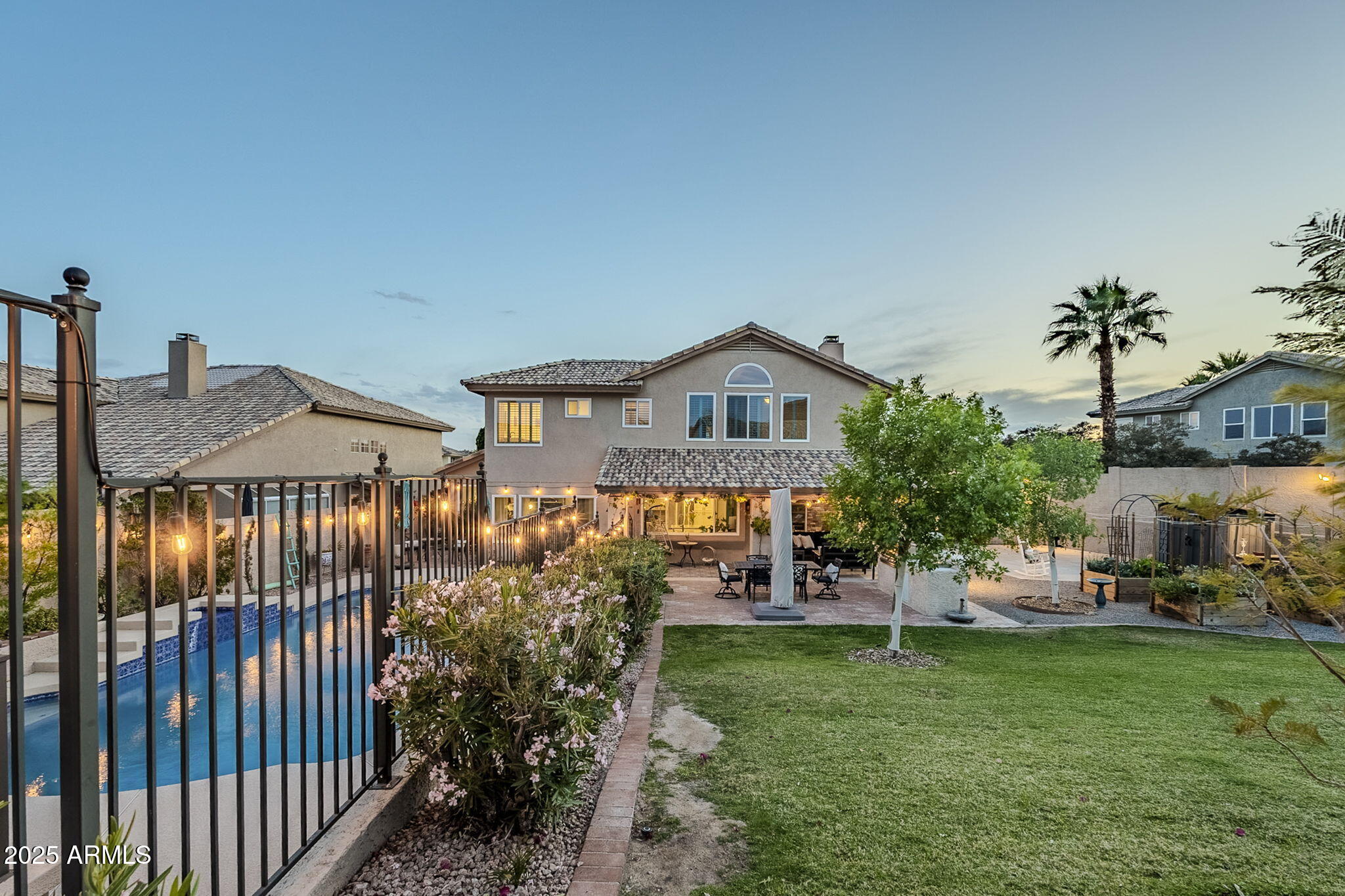 2468 E DRY CREEK Road