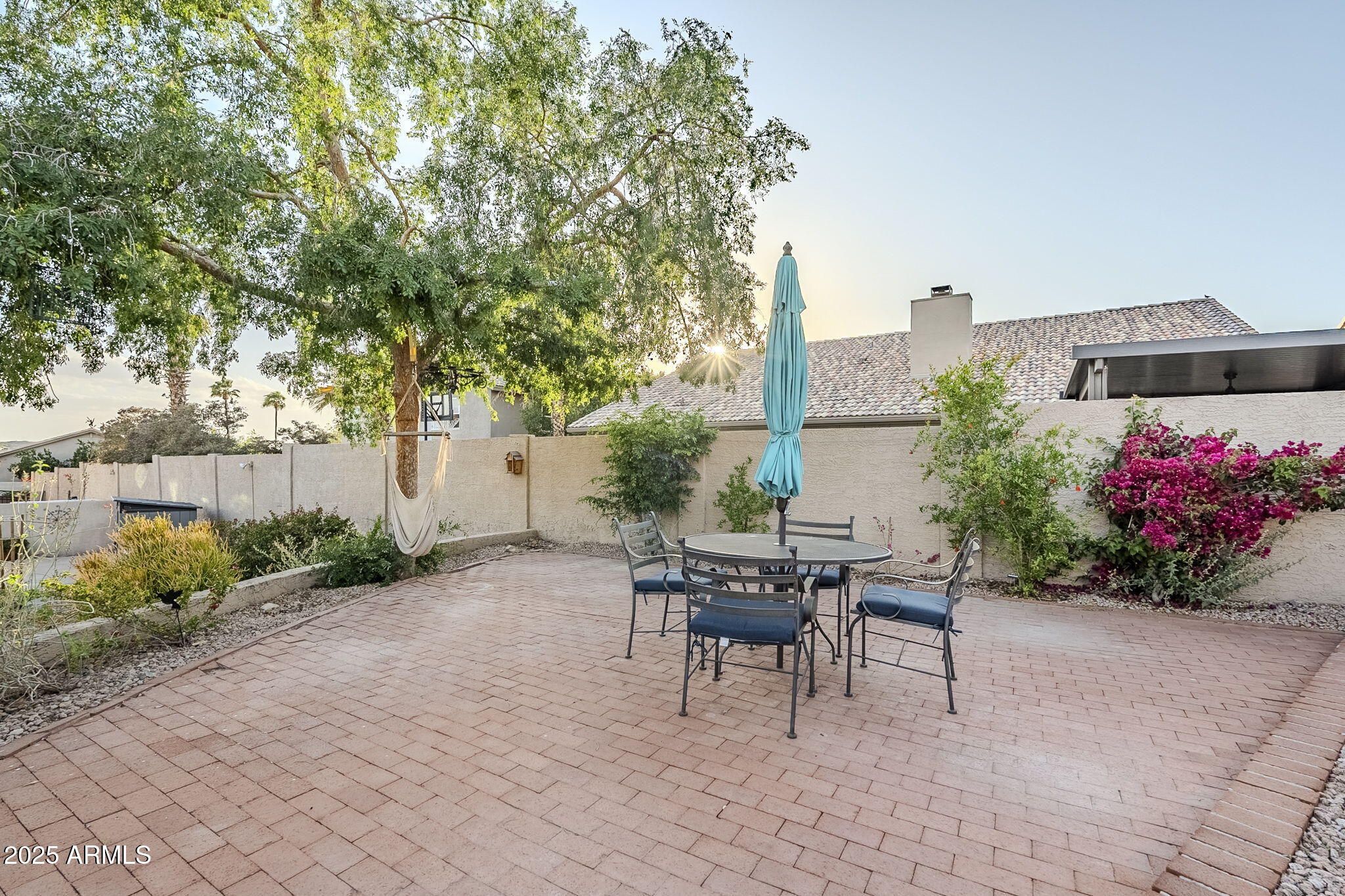 2468 E DRY CREEK Road