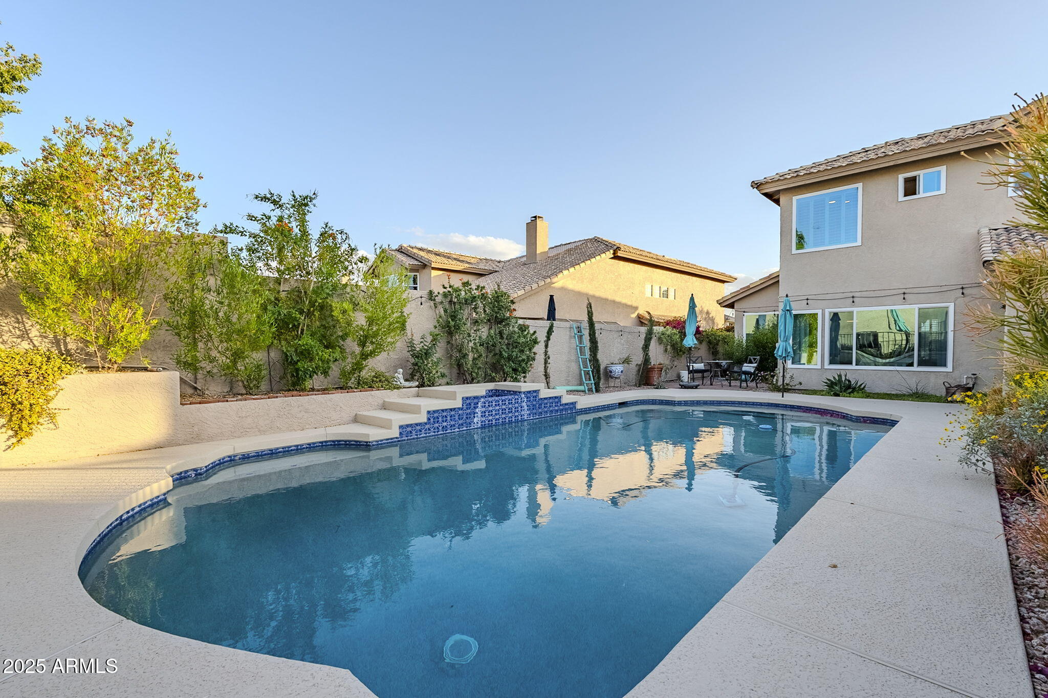 2468 E DRY CREEK Road