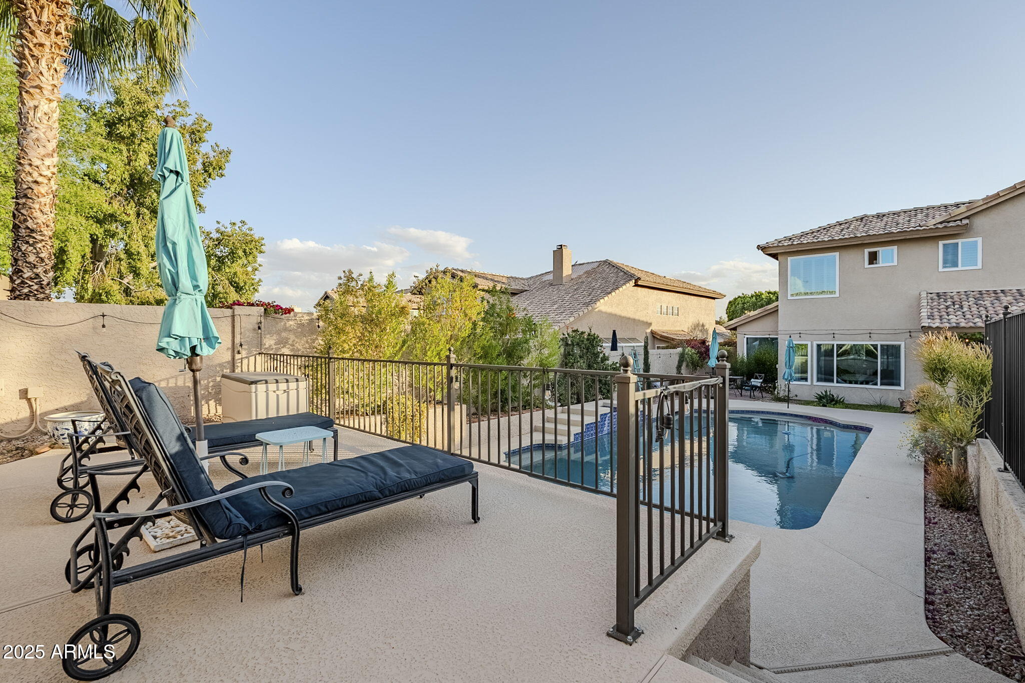2468 E DRY CREEK Road