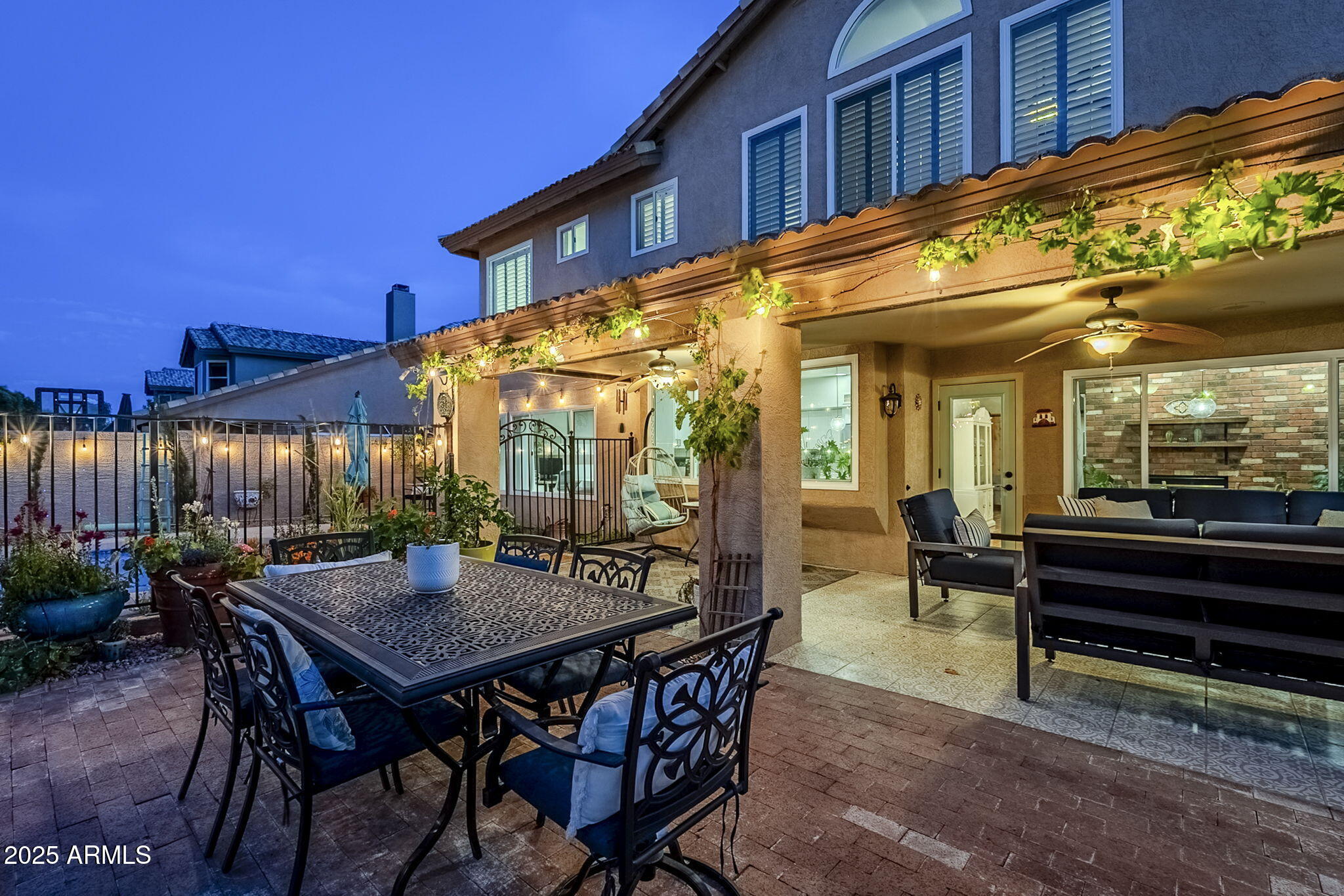 2468 E DRY CREEK Road