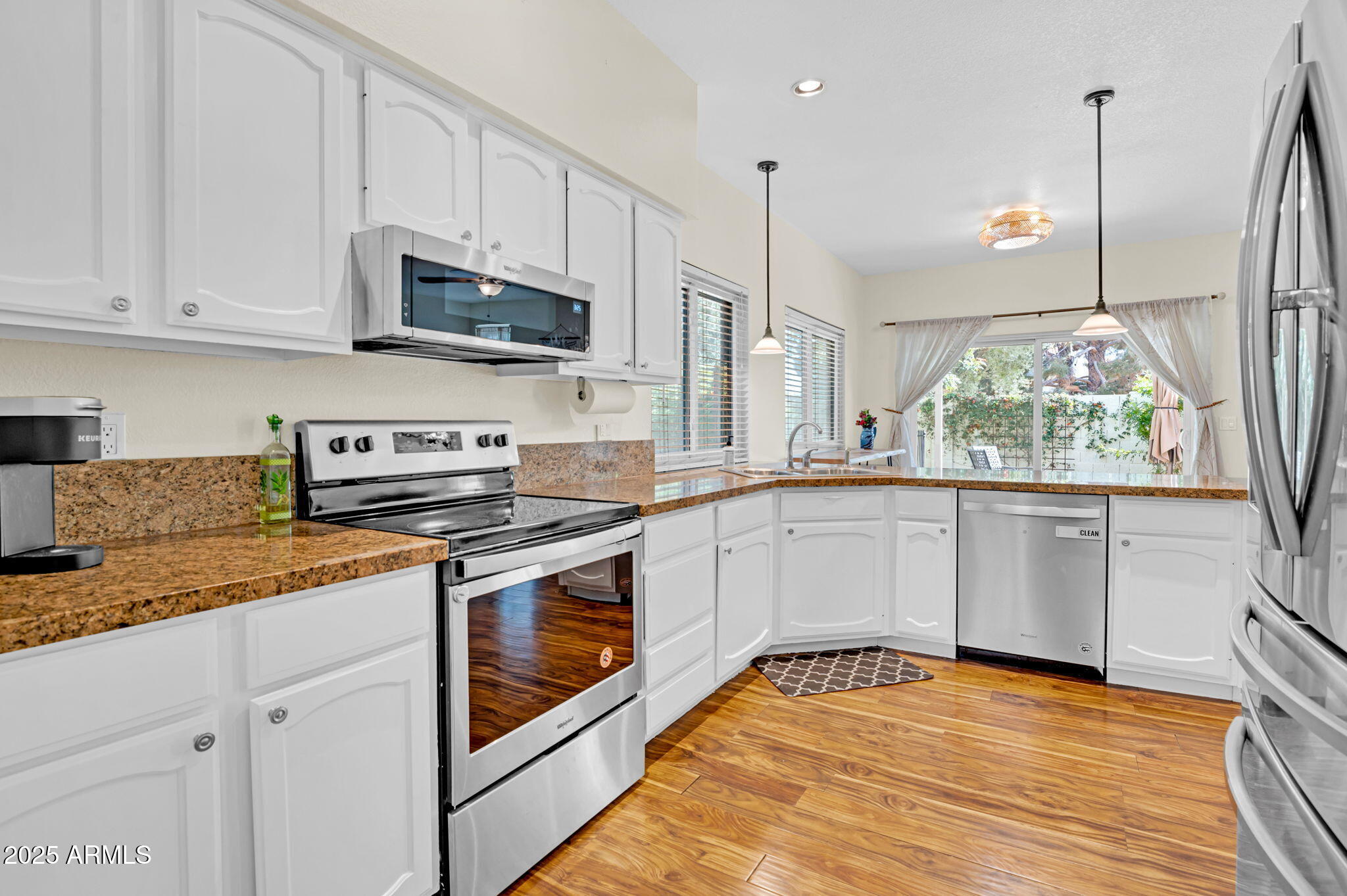 155 W KNOX Road