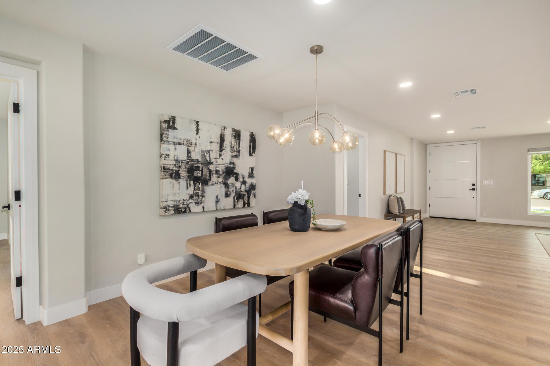 2905 W CAMPO BELLO Drive