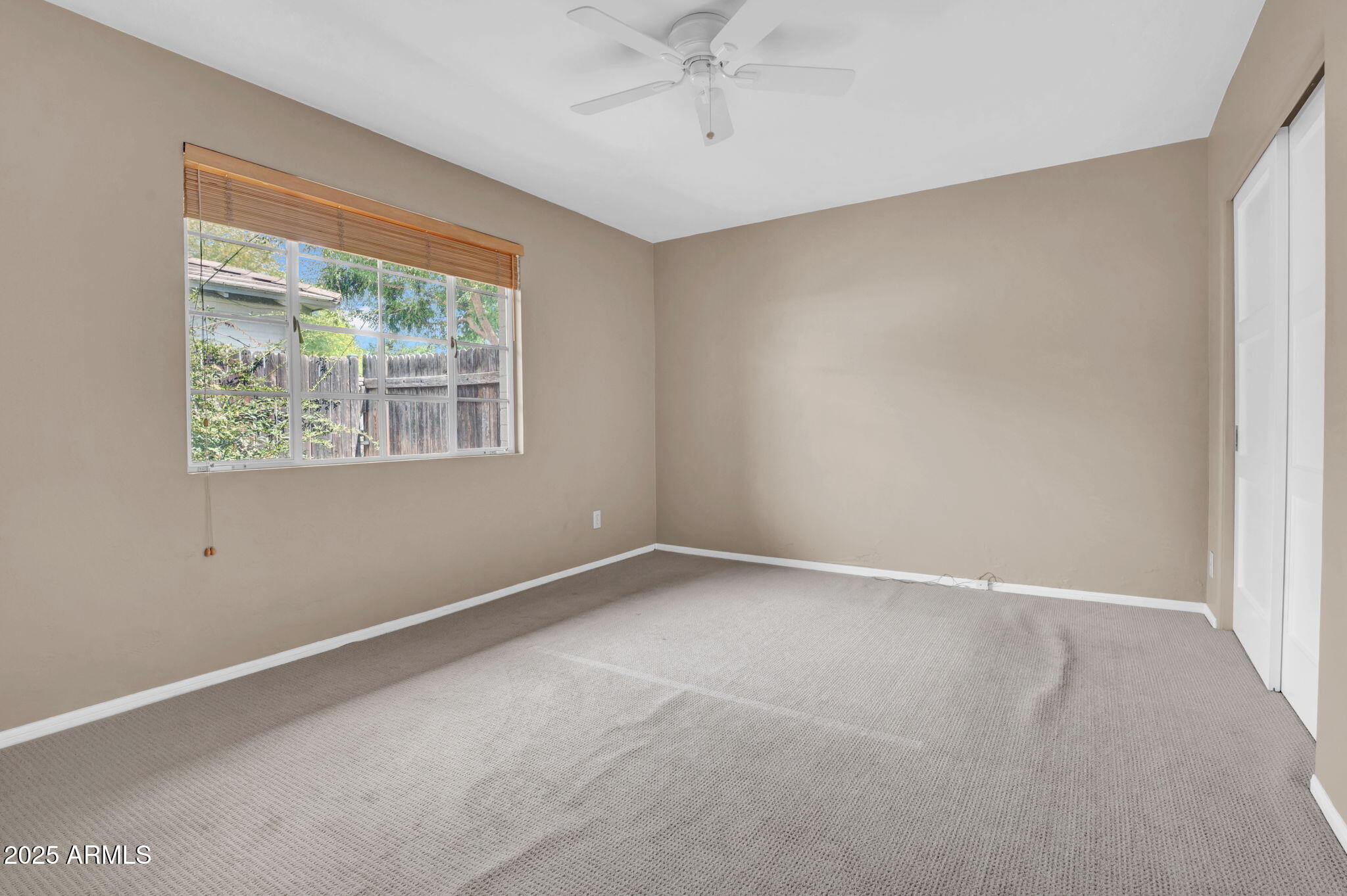 302 E ORANGE Drive