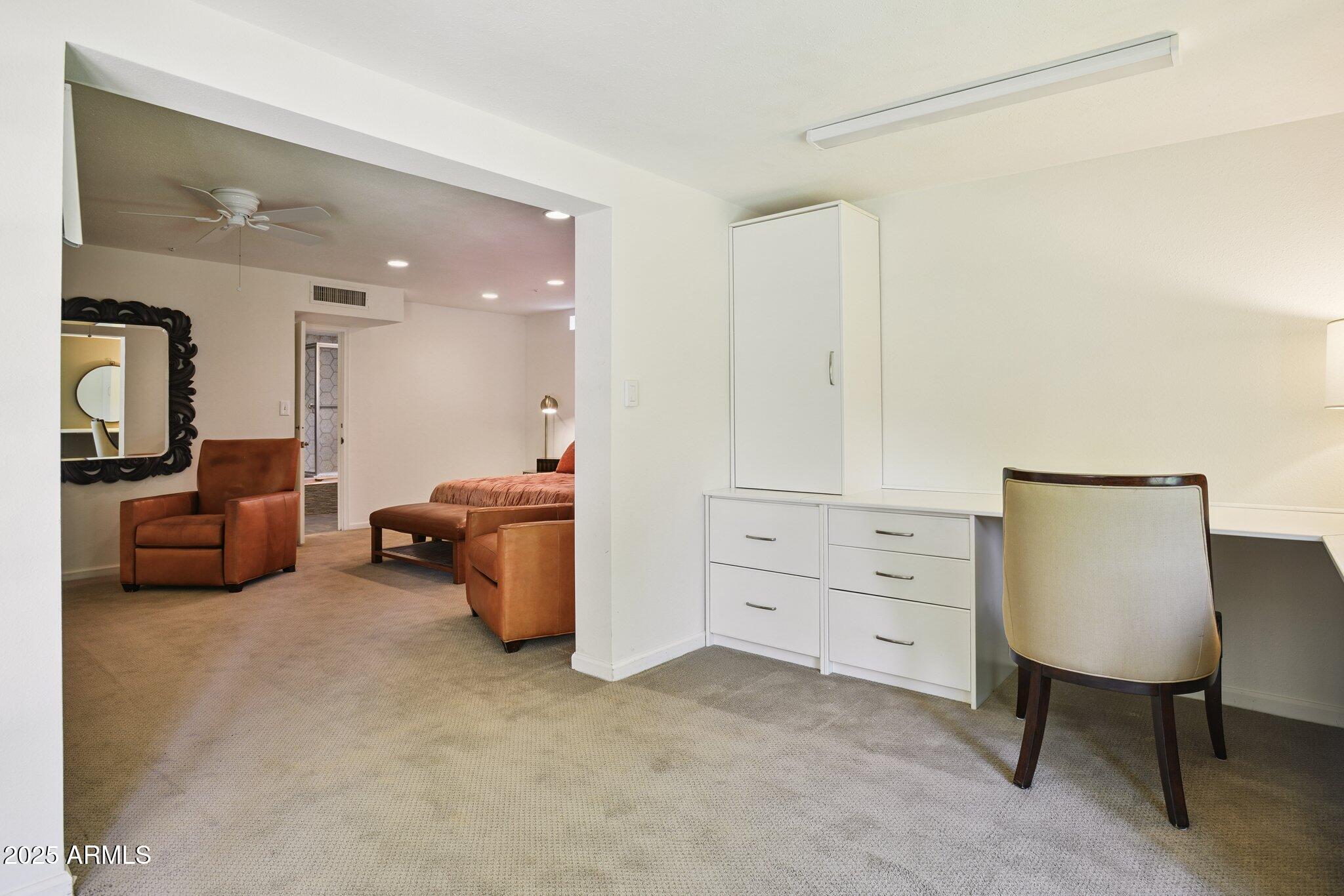 25 E BUTLER Drive