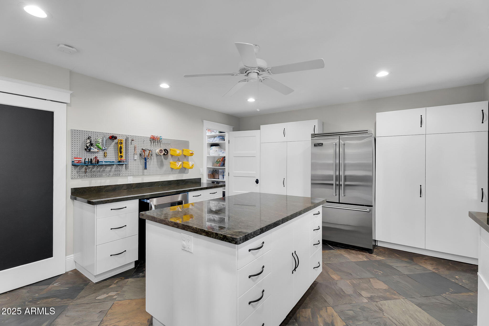 229 W BERRIDGE Lane