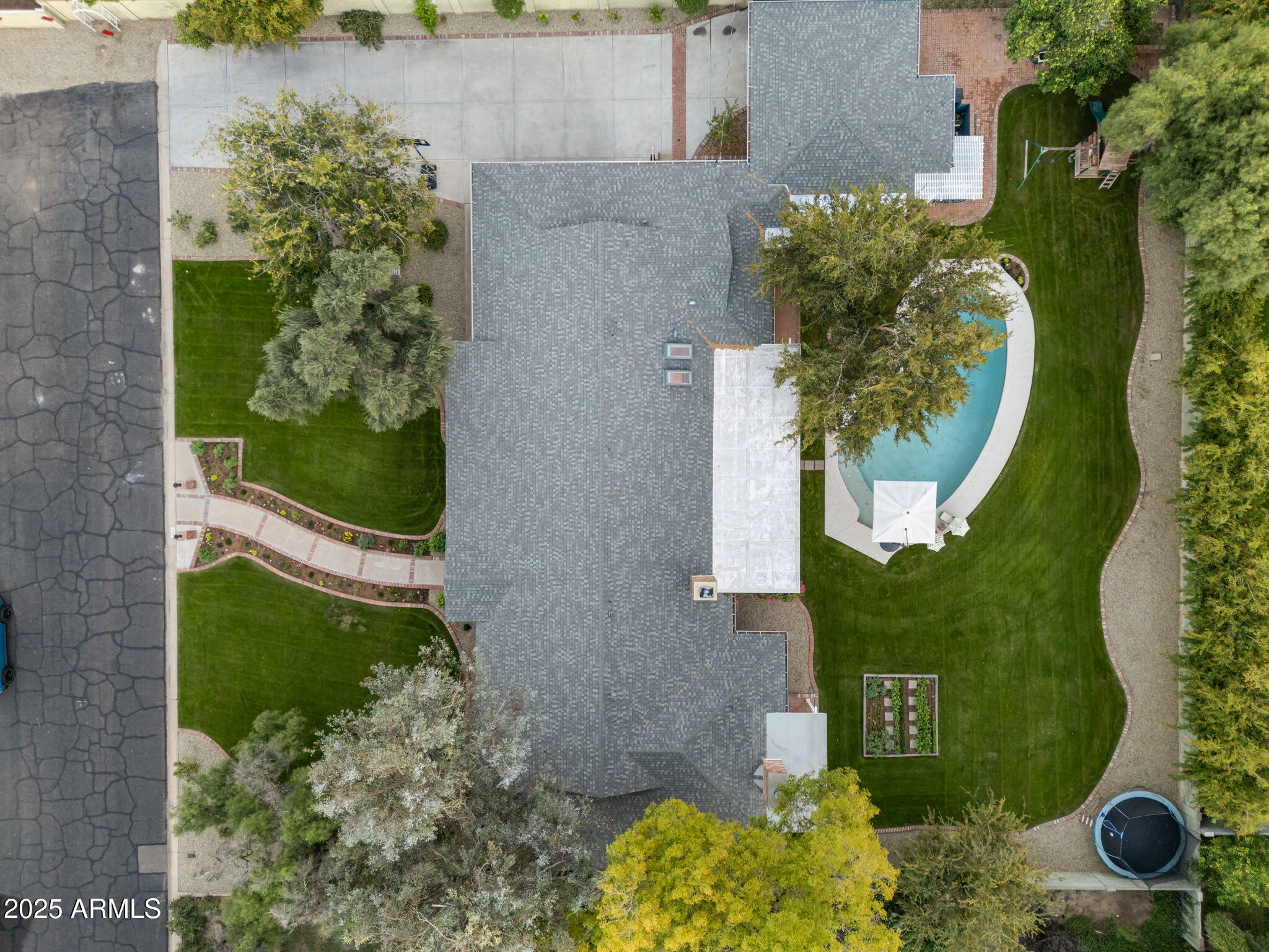 229 W BERRIDGE Lane