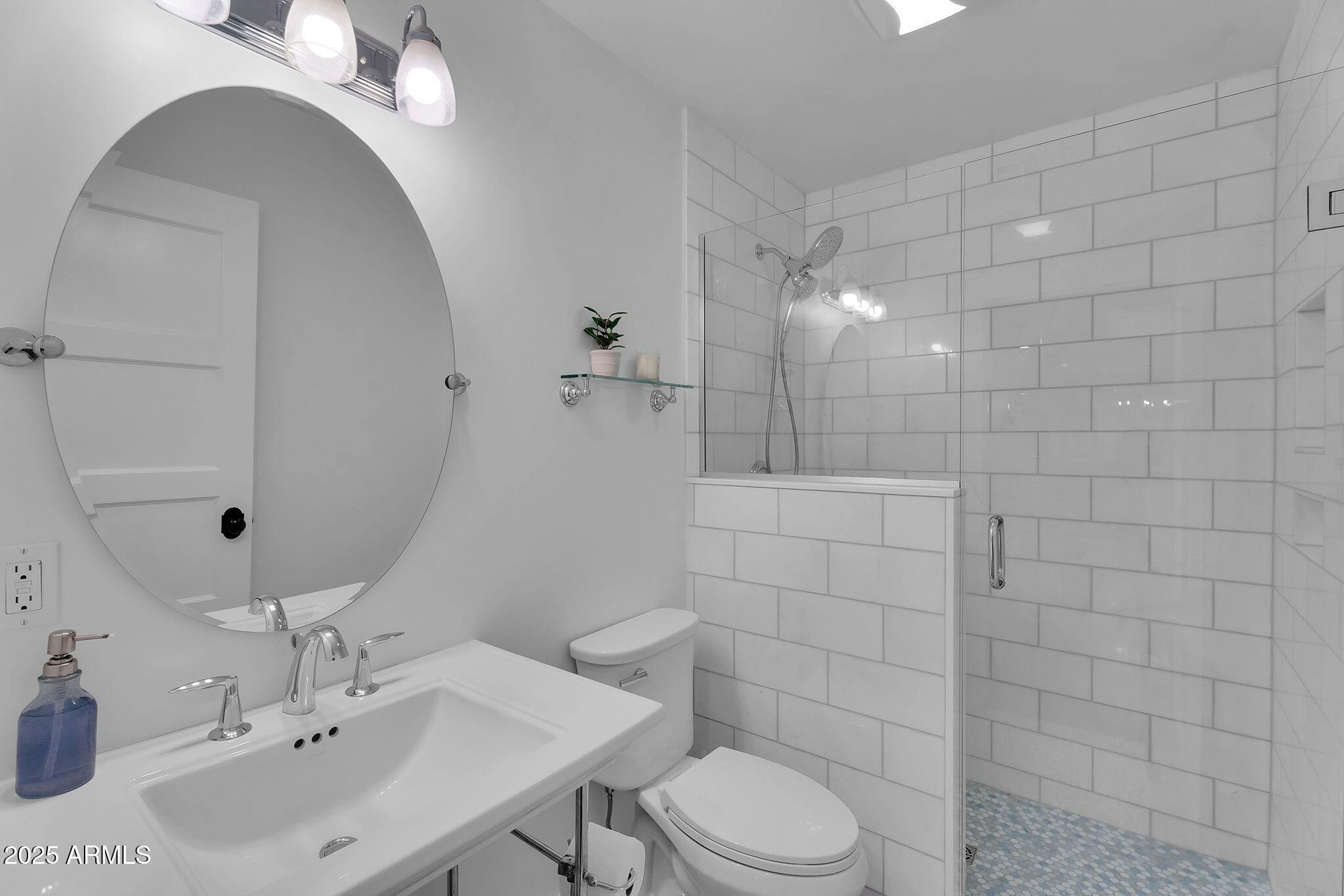 229 W BERRIDGE Lane