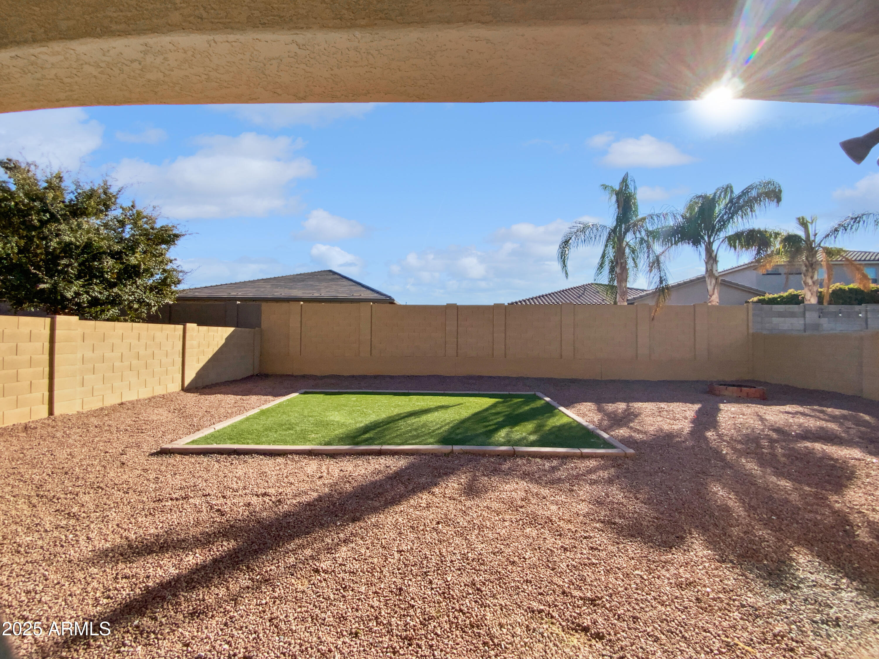 2091 W GARLAND Drive