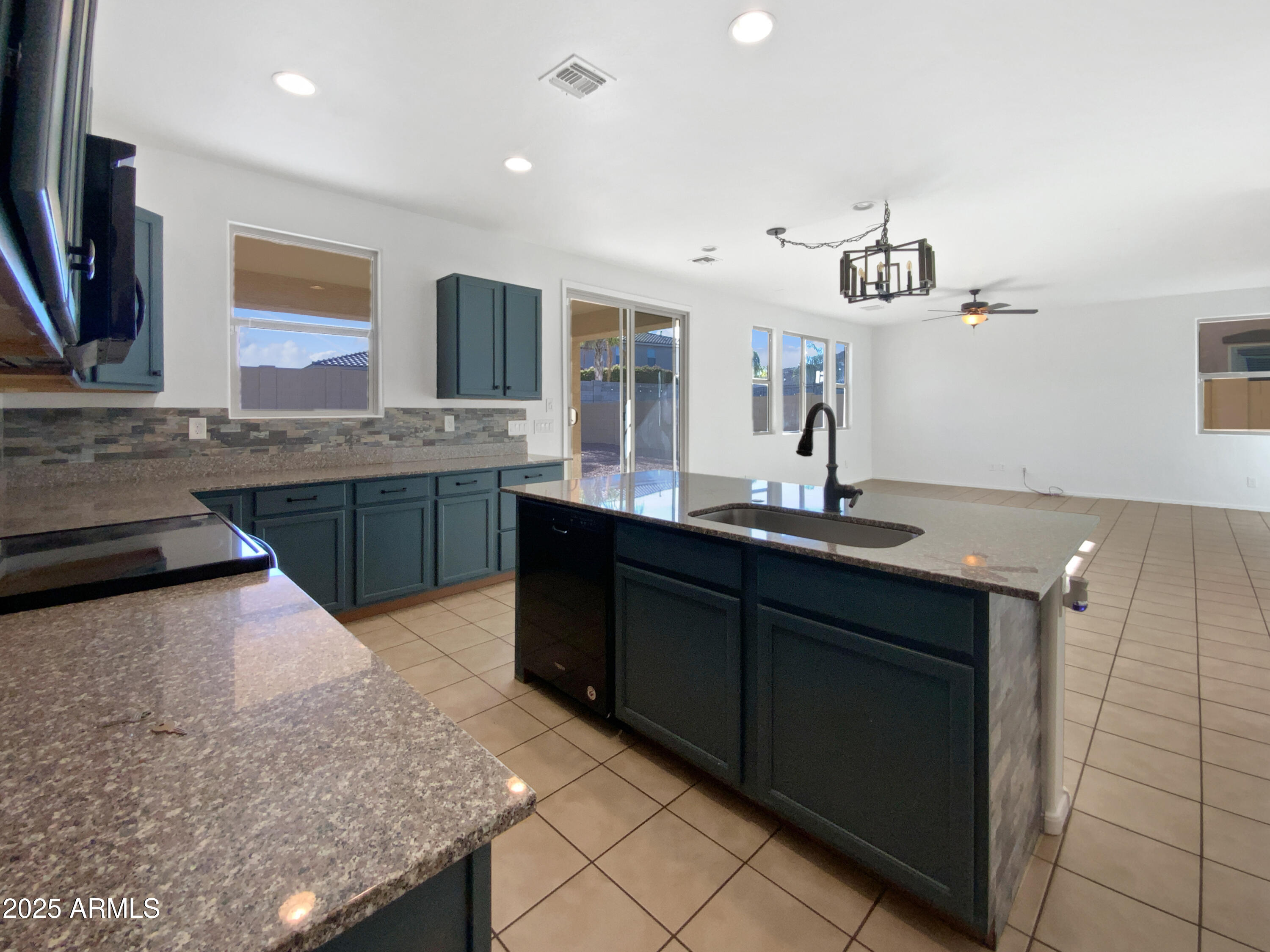 2091 W GARLAND Drive