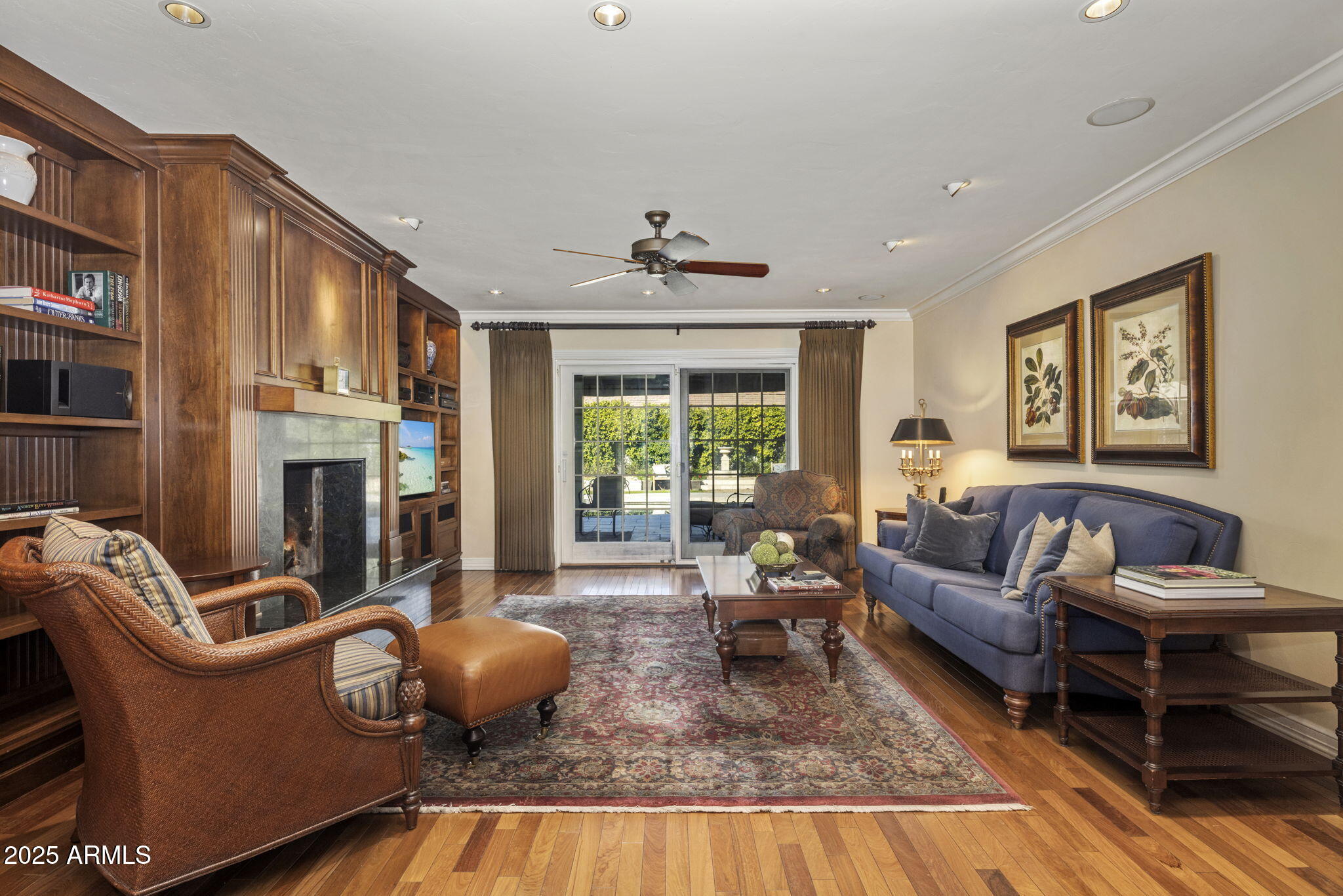 516 W LAWRENCE Road