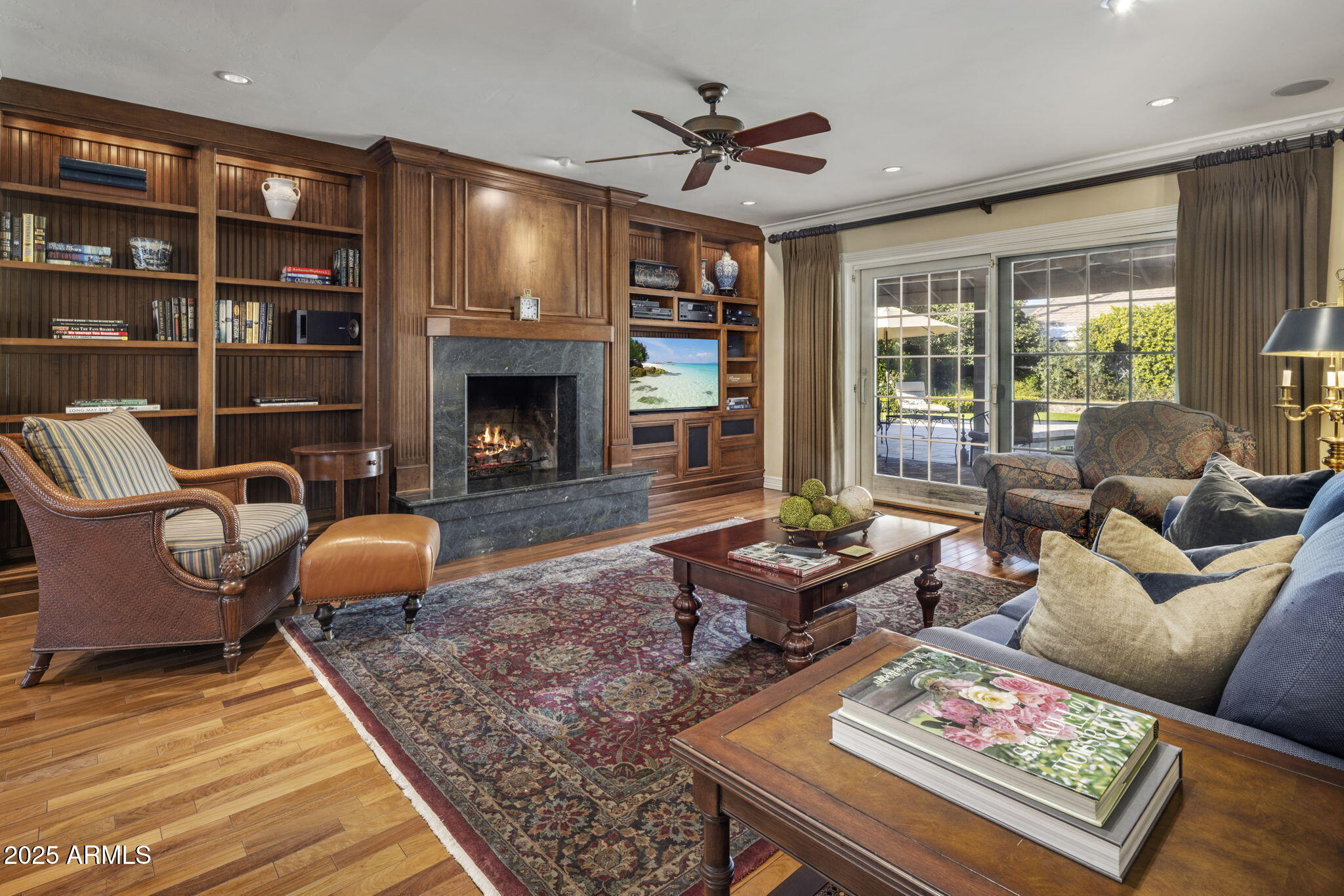 516 W LAWRENCE Road