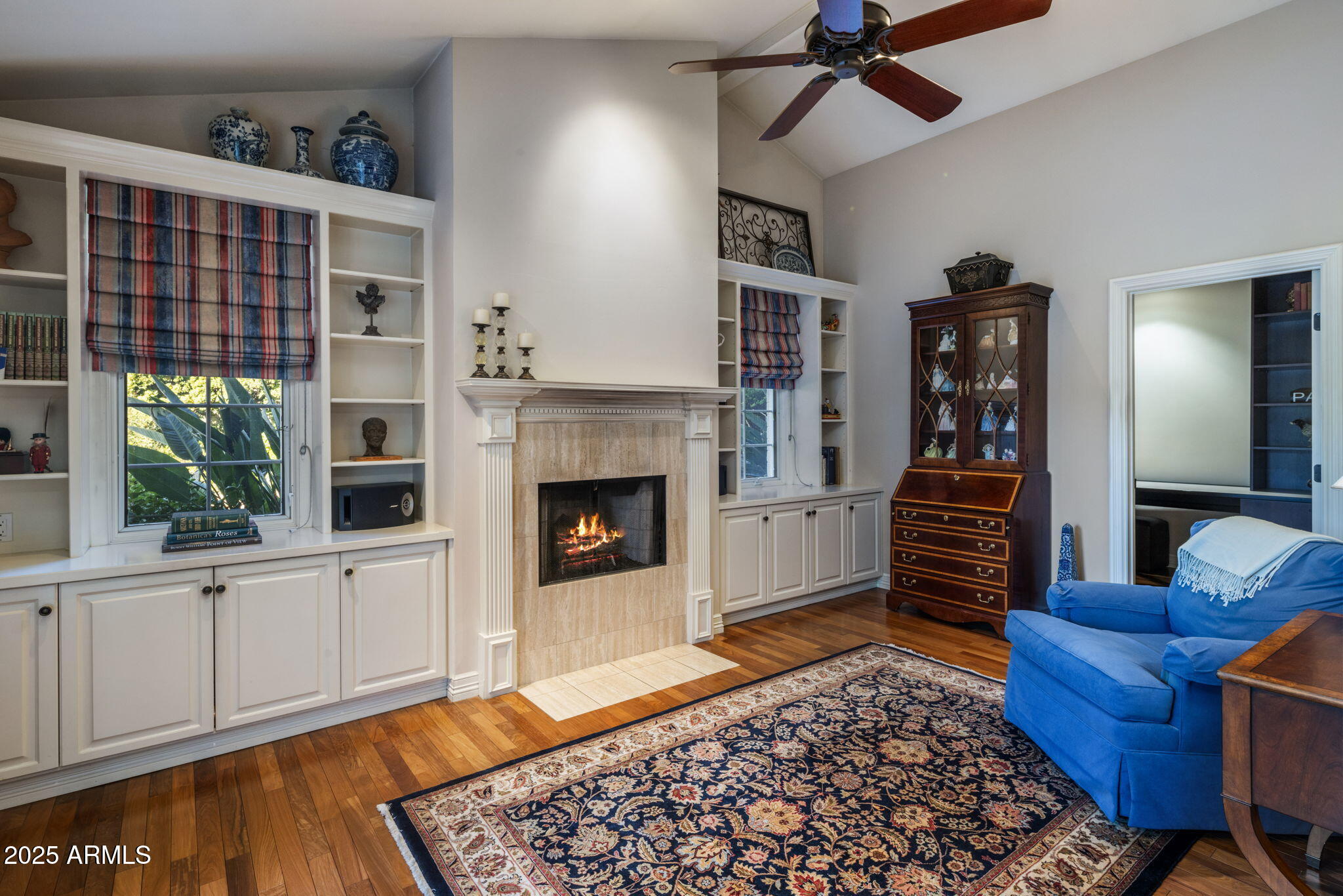 516 W LAWRENCE Road
