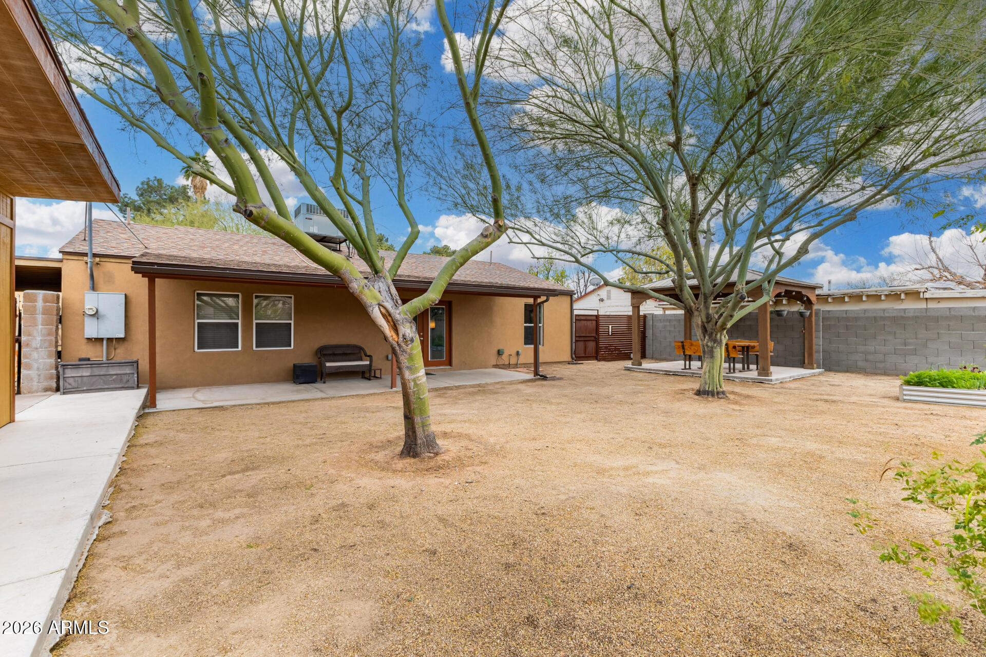 3224 N 26TH Place