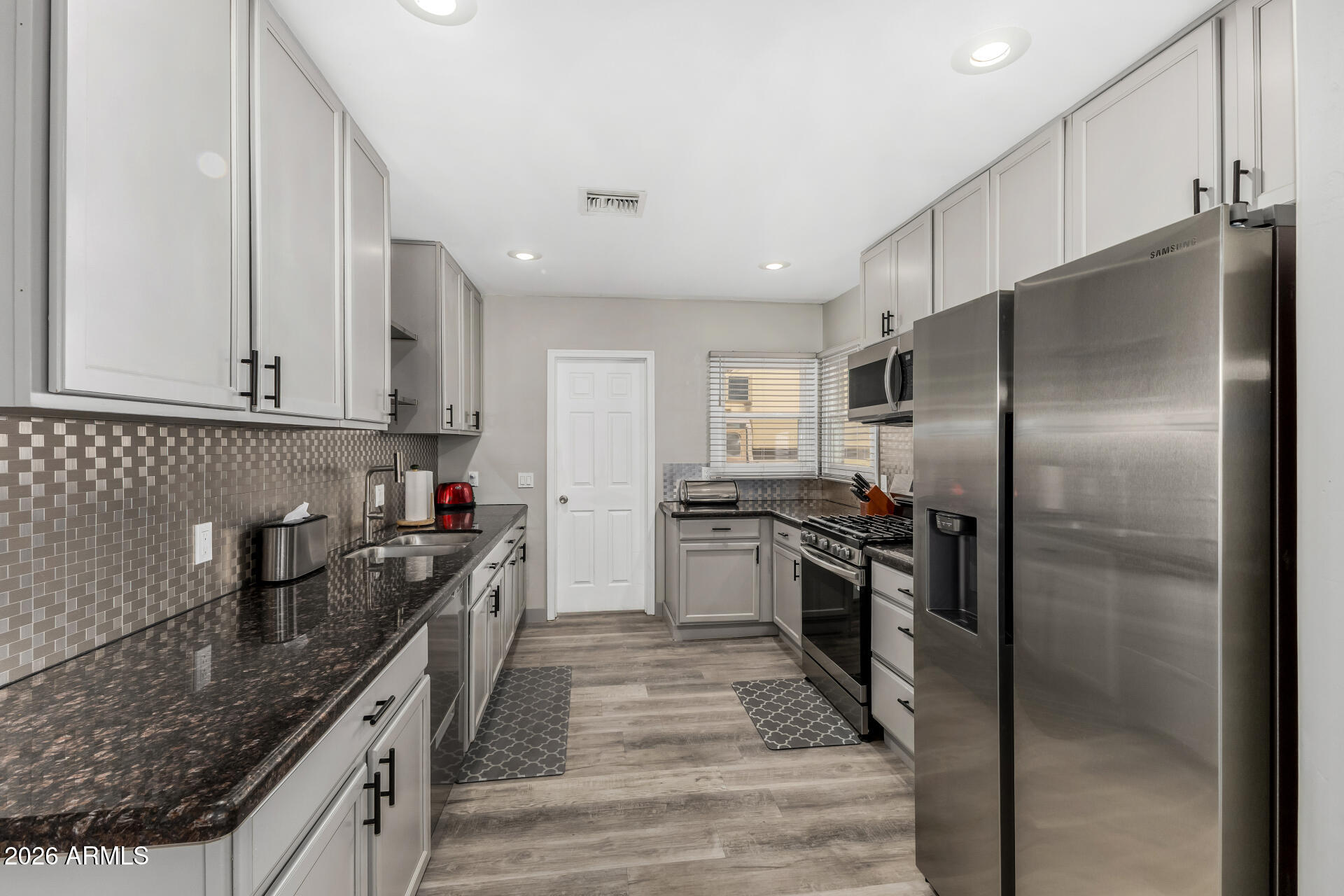 3224 N 26TH Place