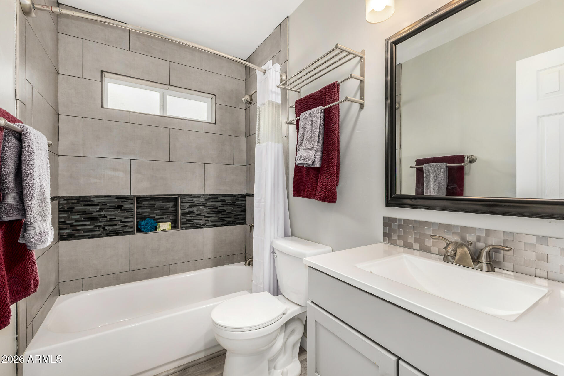 3224 N 26TH Place