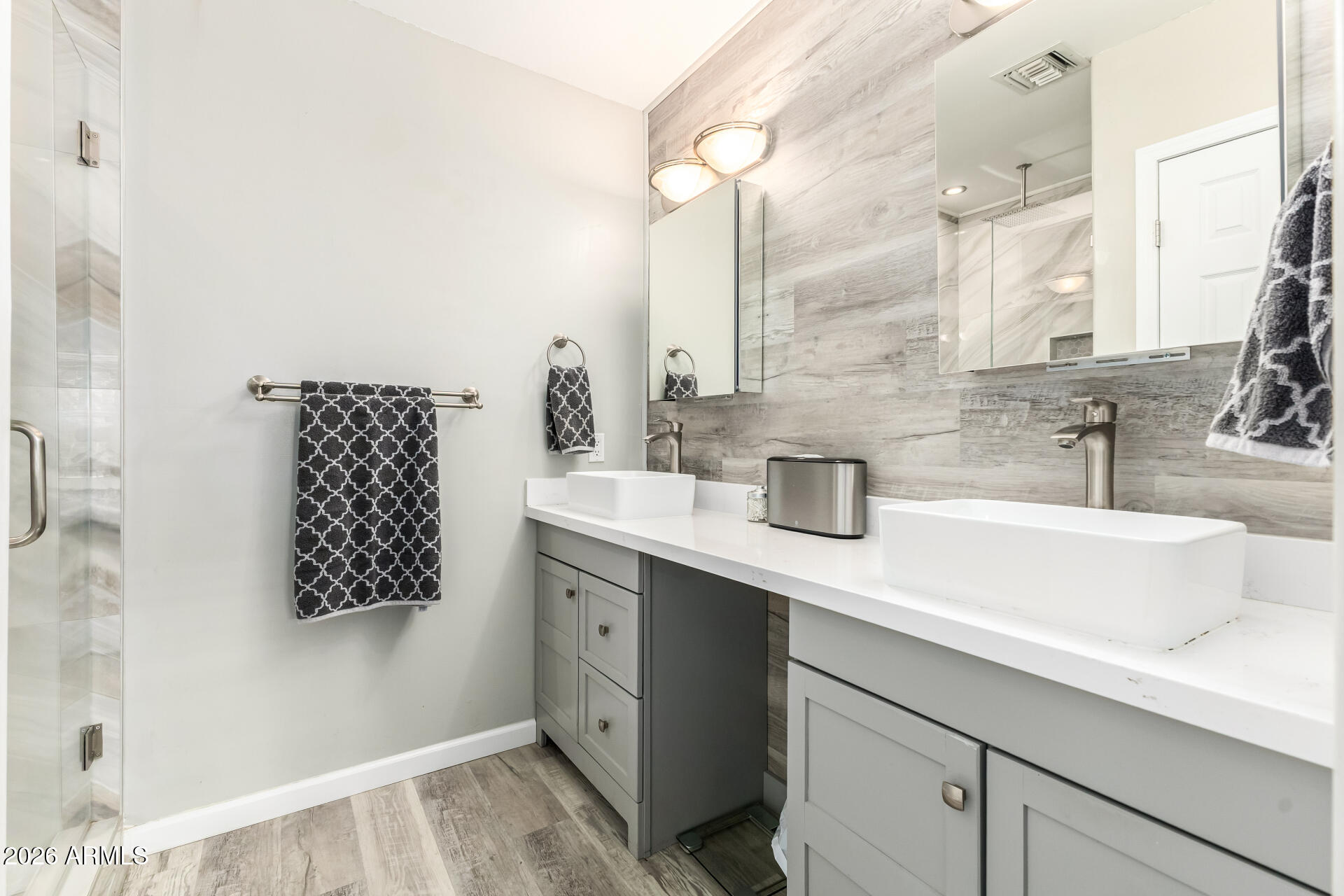 3224 N 26TH Place
