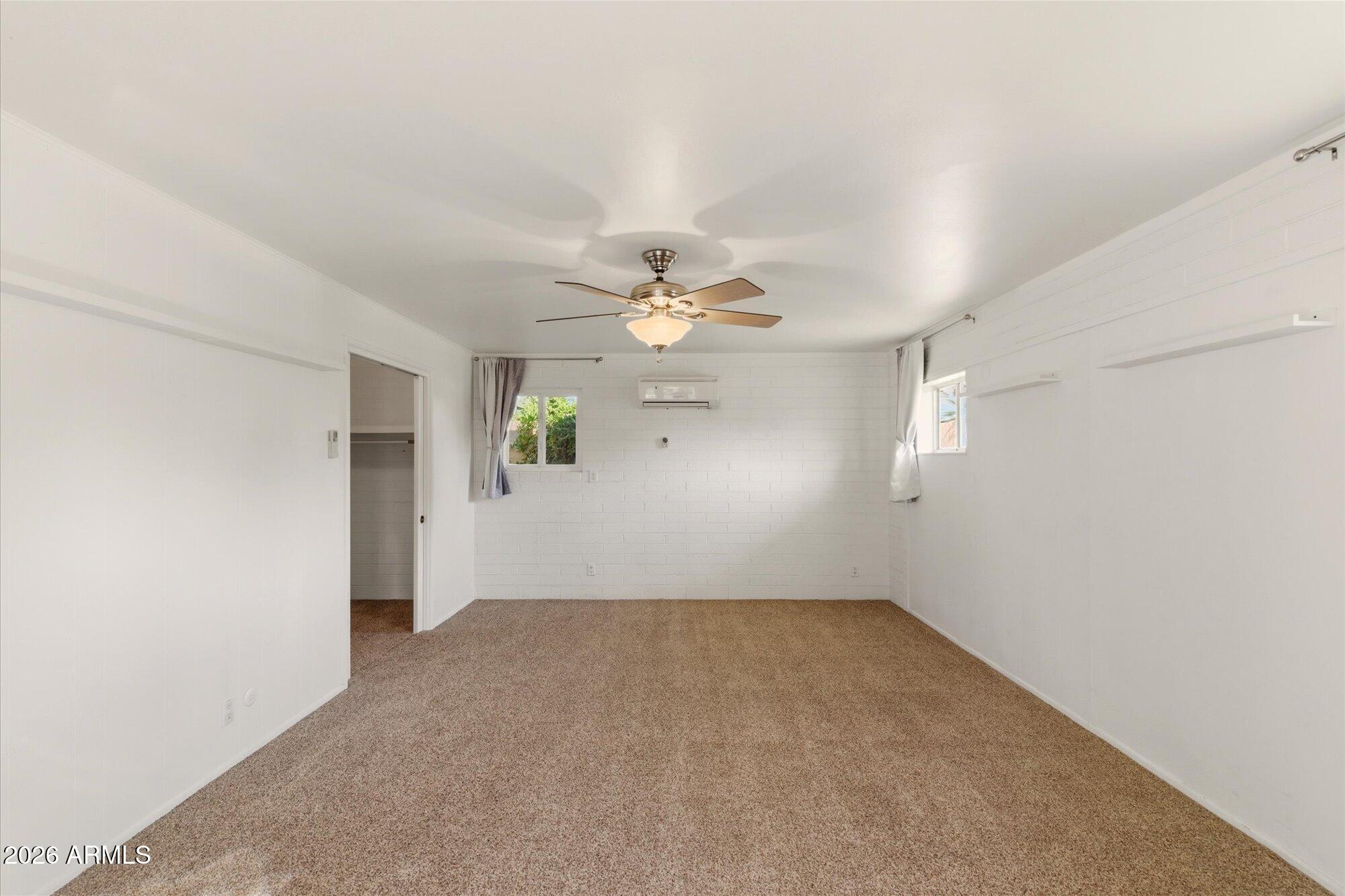 514 W HAYWARD Avenue