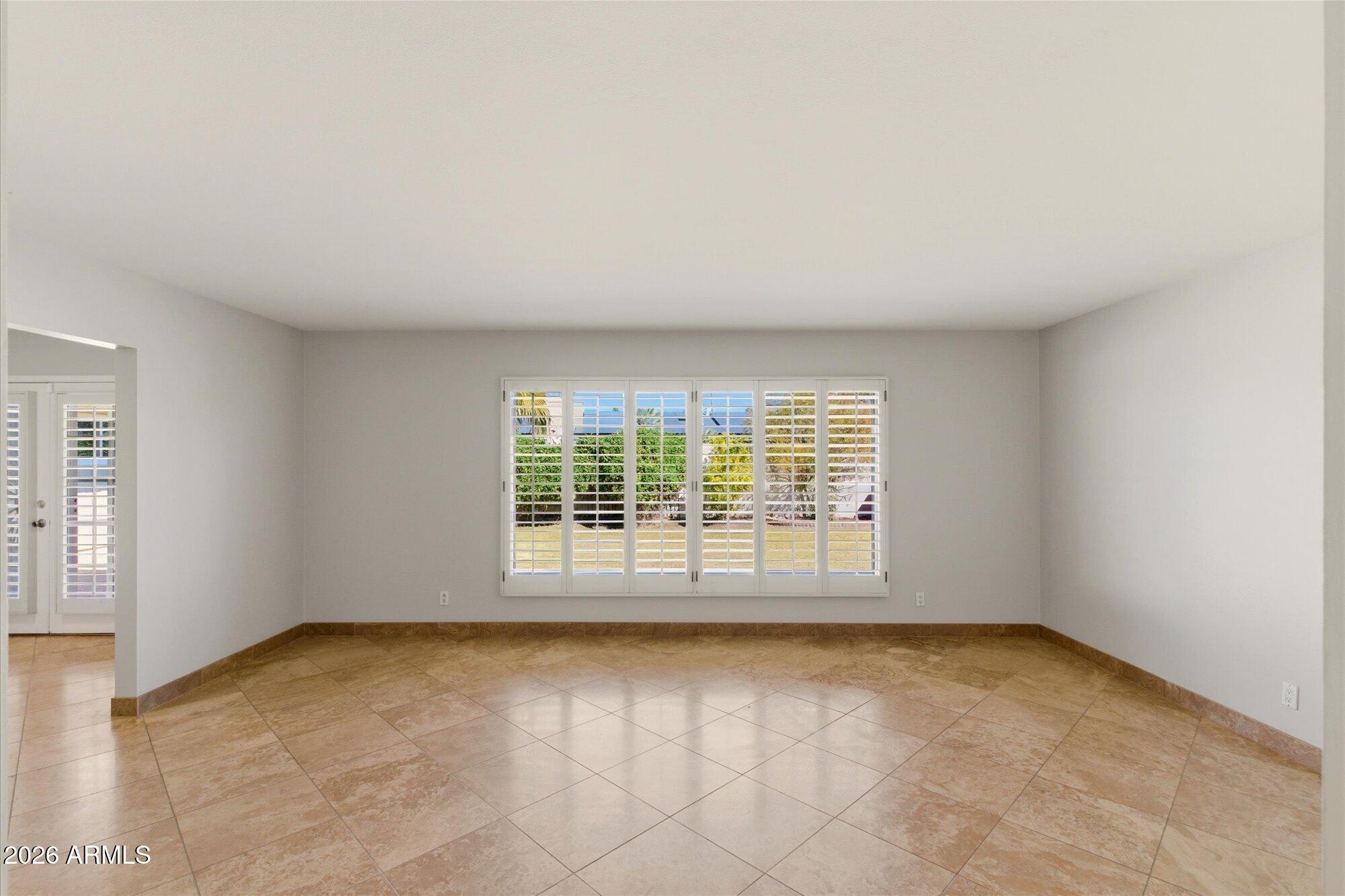 514 W HAYWARD Avenue