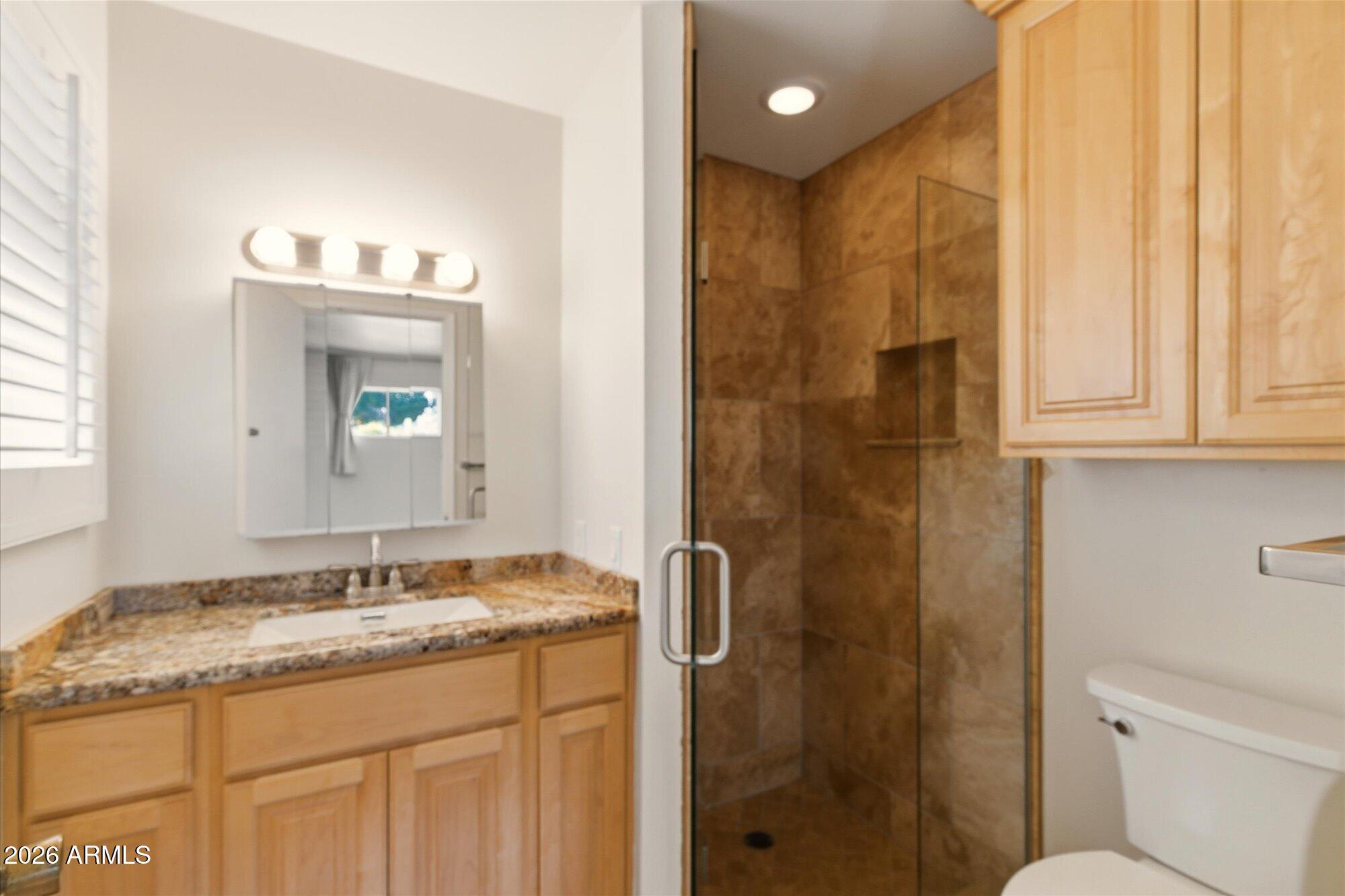 514 W HAYWARD Avenue