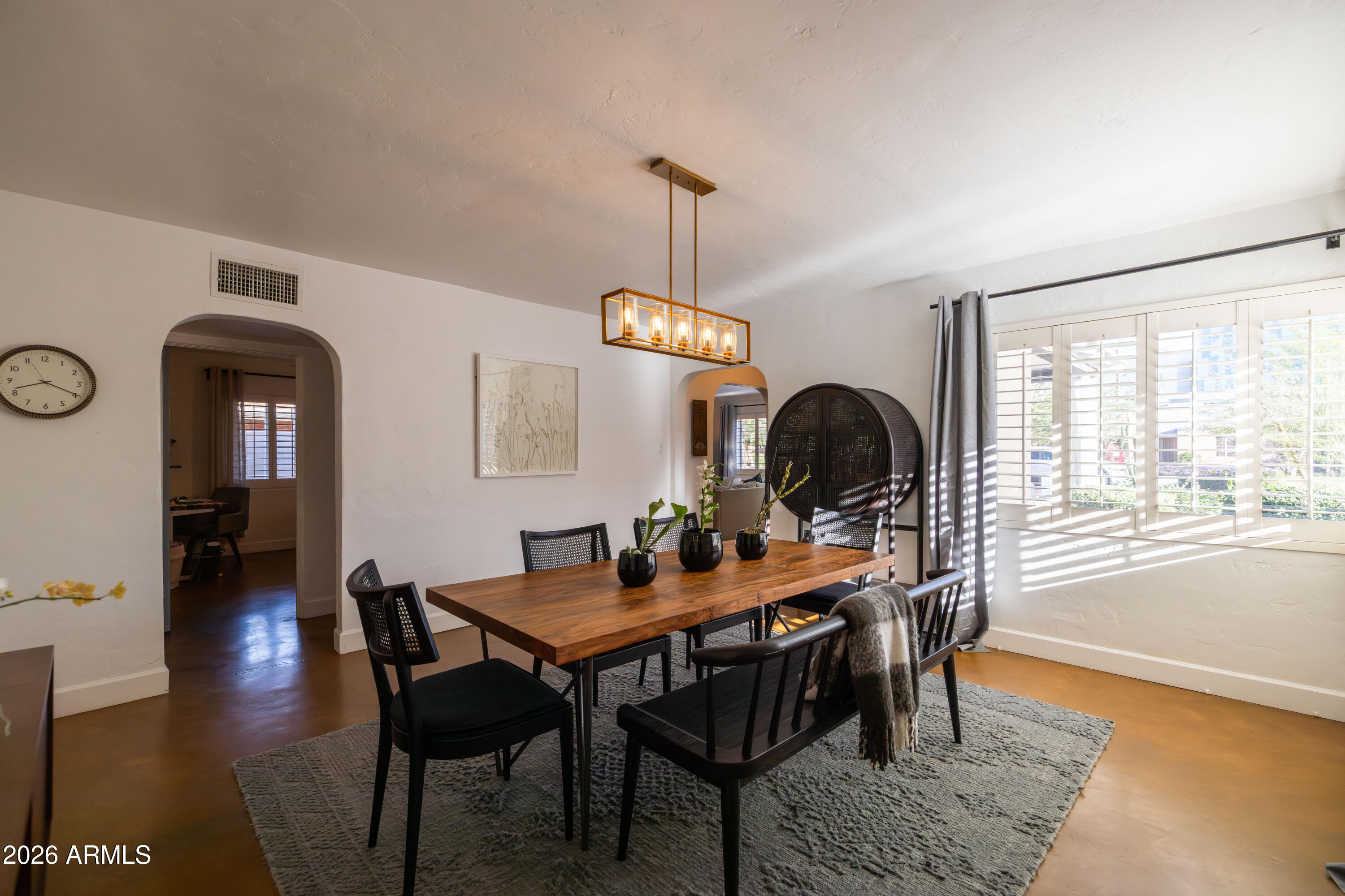 315 W EDGEMONT Avenue