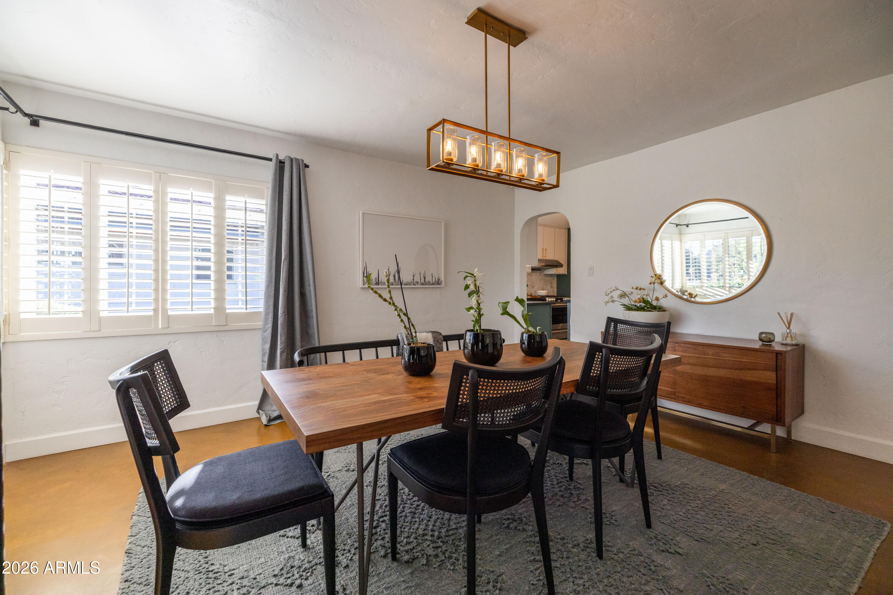 315 W EDGEMONT Avenue