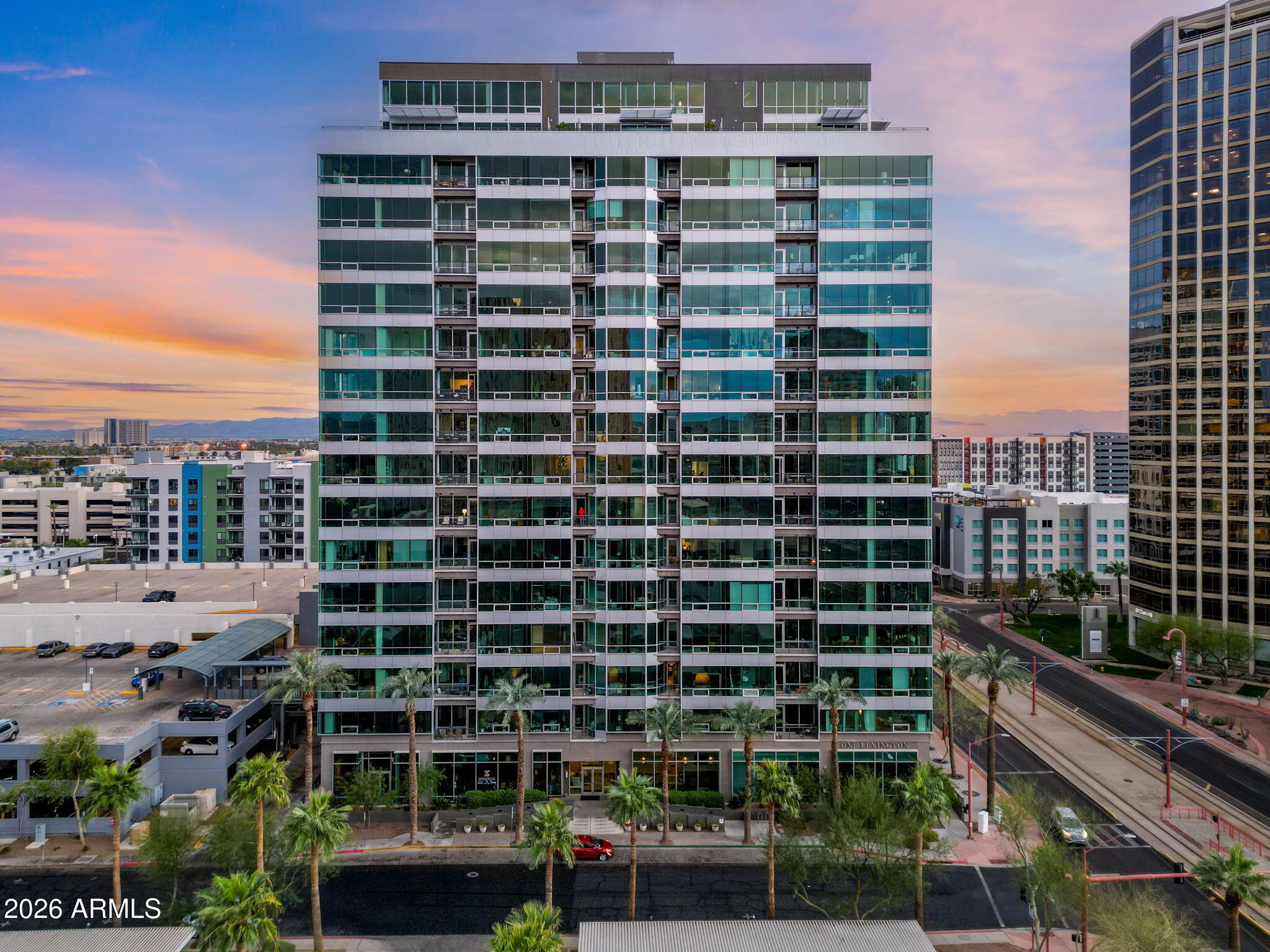 1 E LEXINGTON Avenue 1001