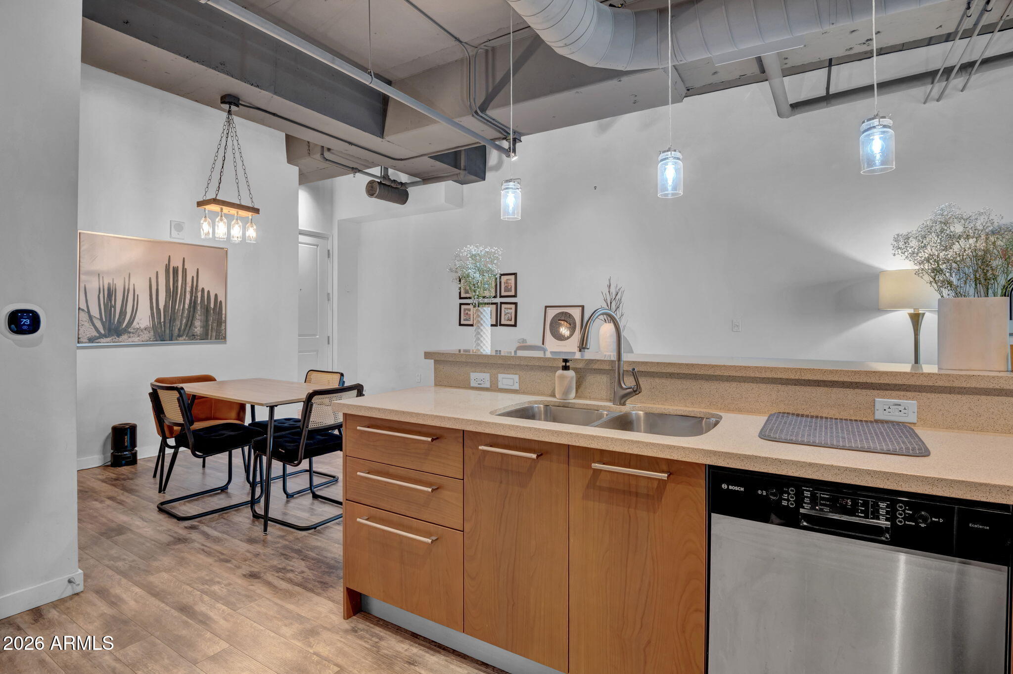 1 E LEXINGTON Avenue 1001