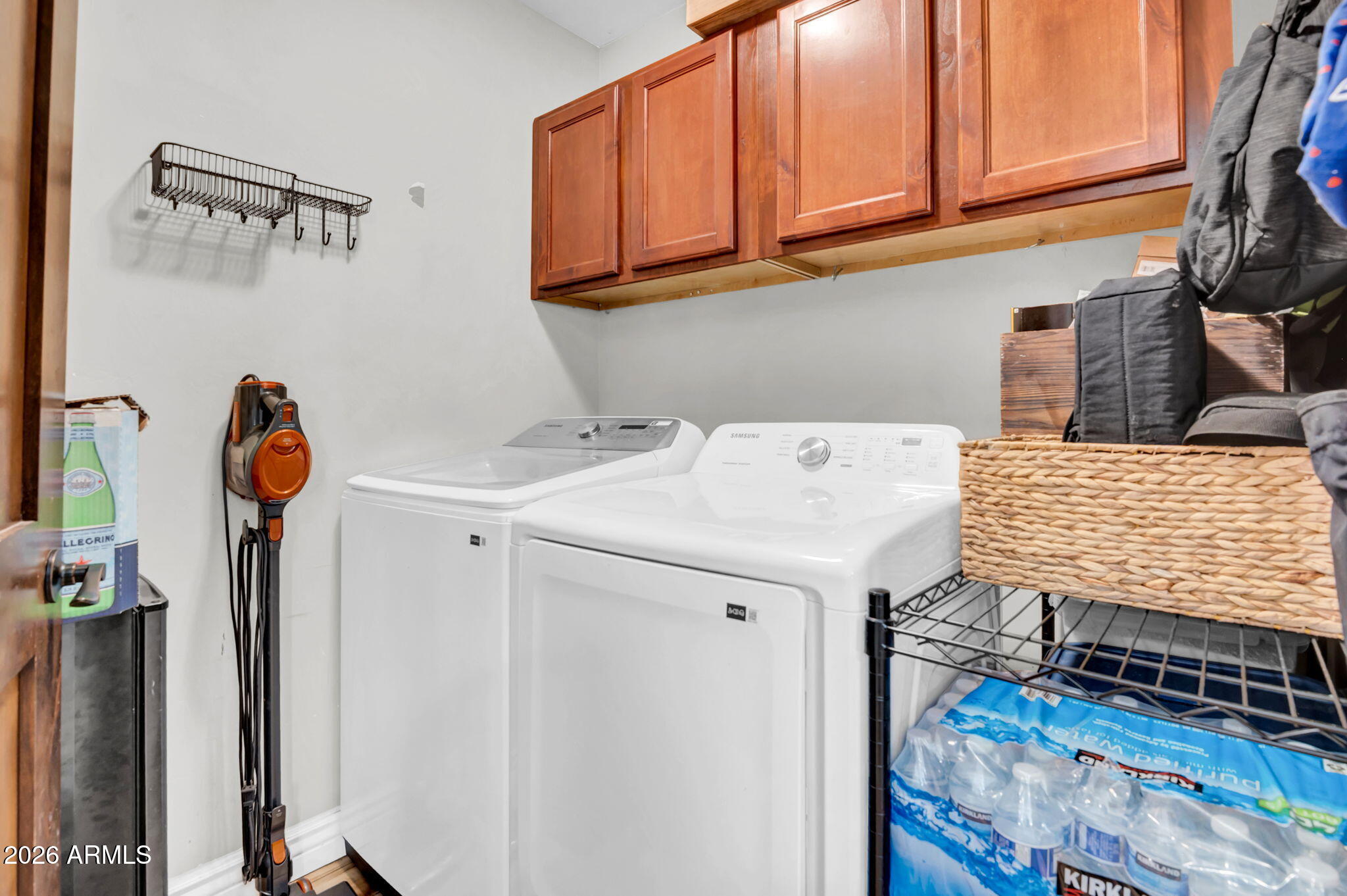 2405 N 27TH Place