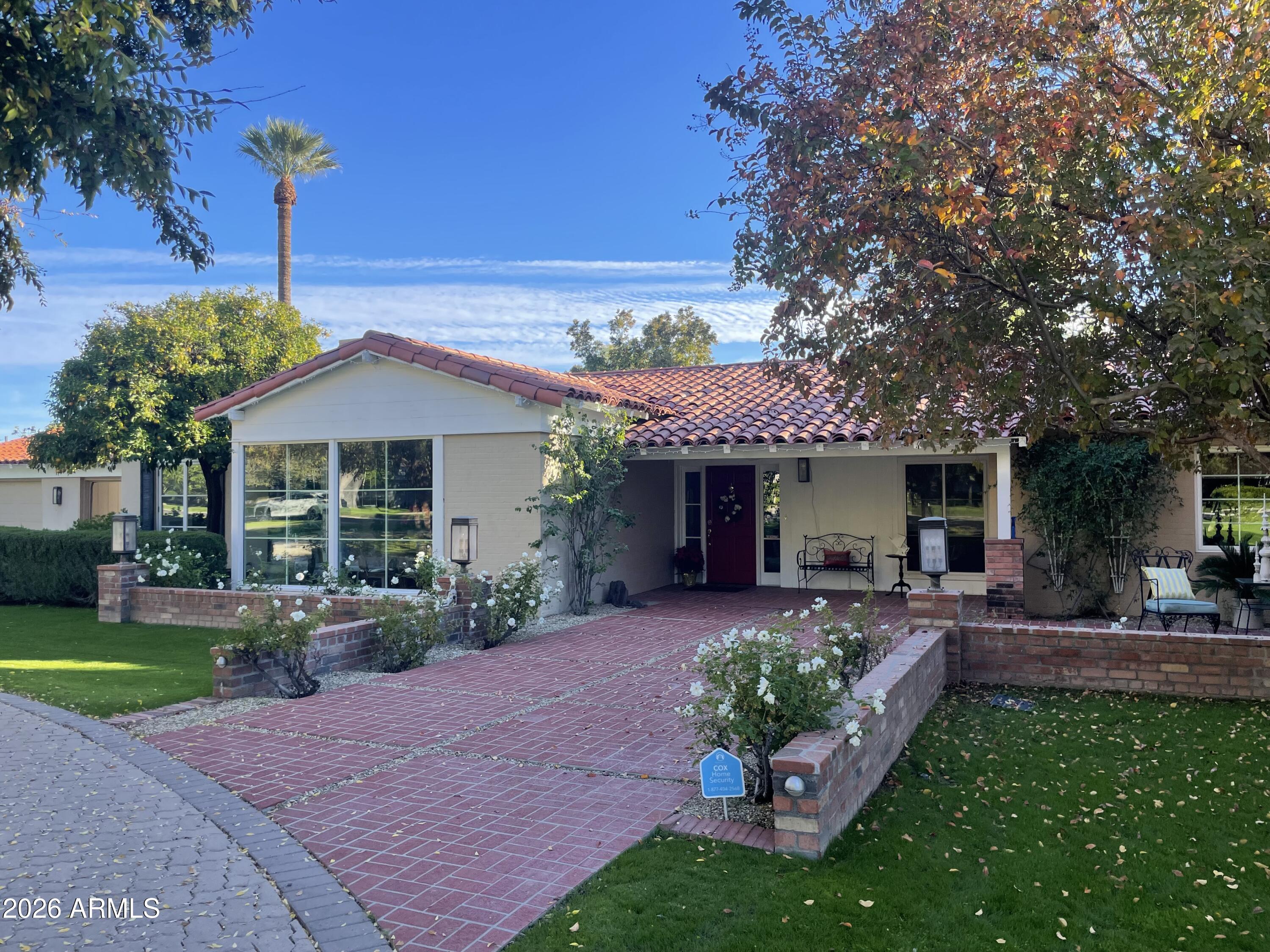 333 W ROSE Lane