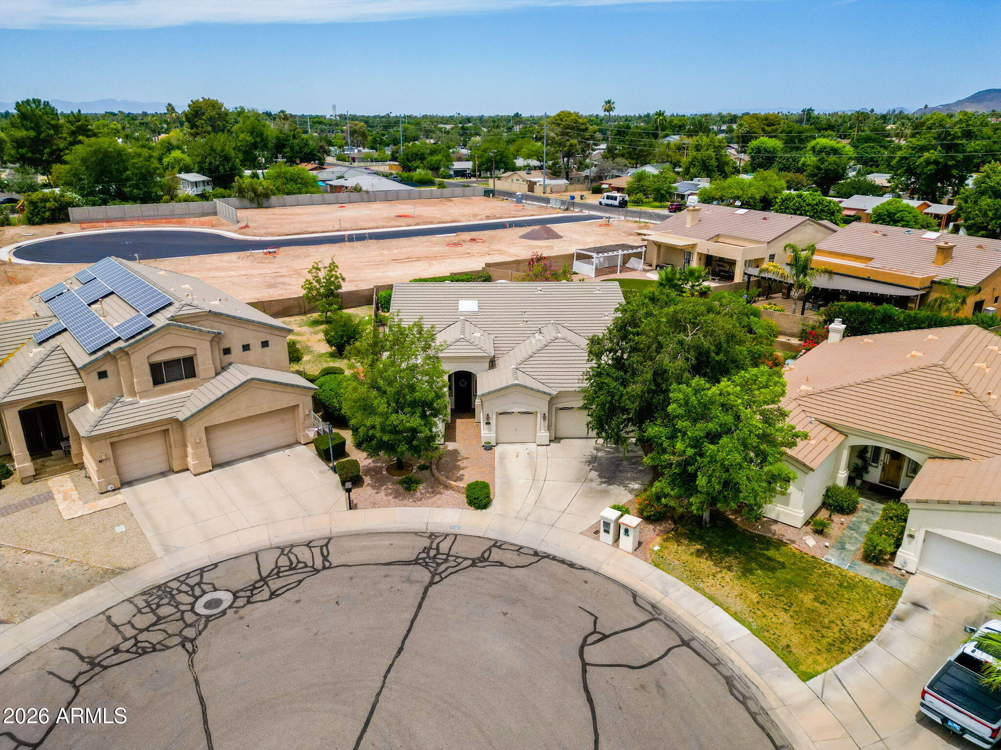 1140 E TUCKEY Lane