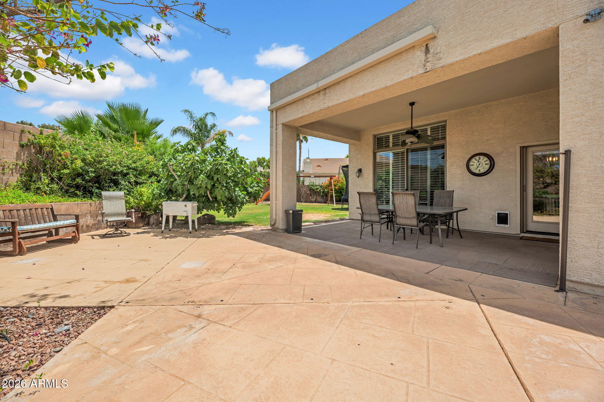 1140 E TUCKEY Lane