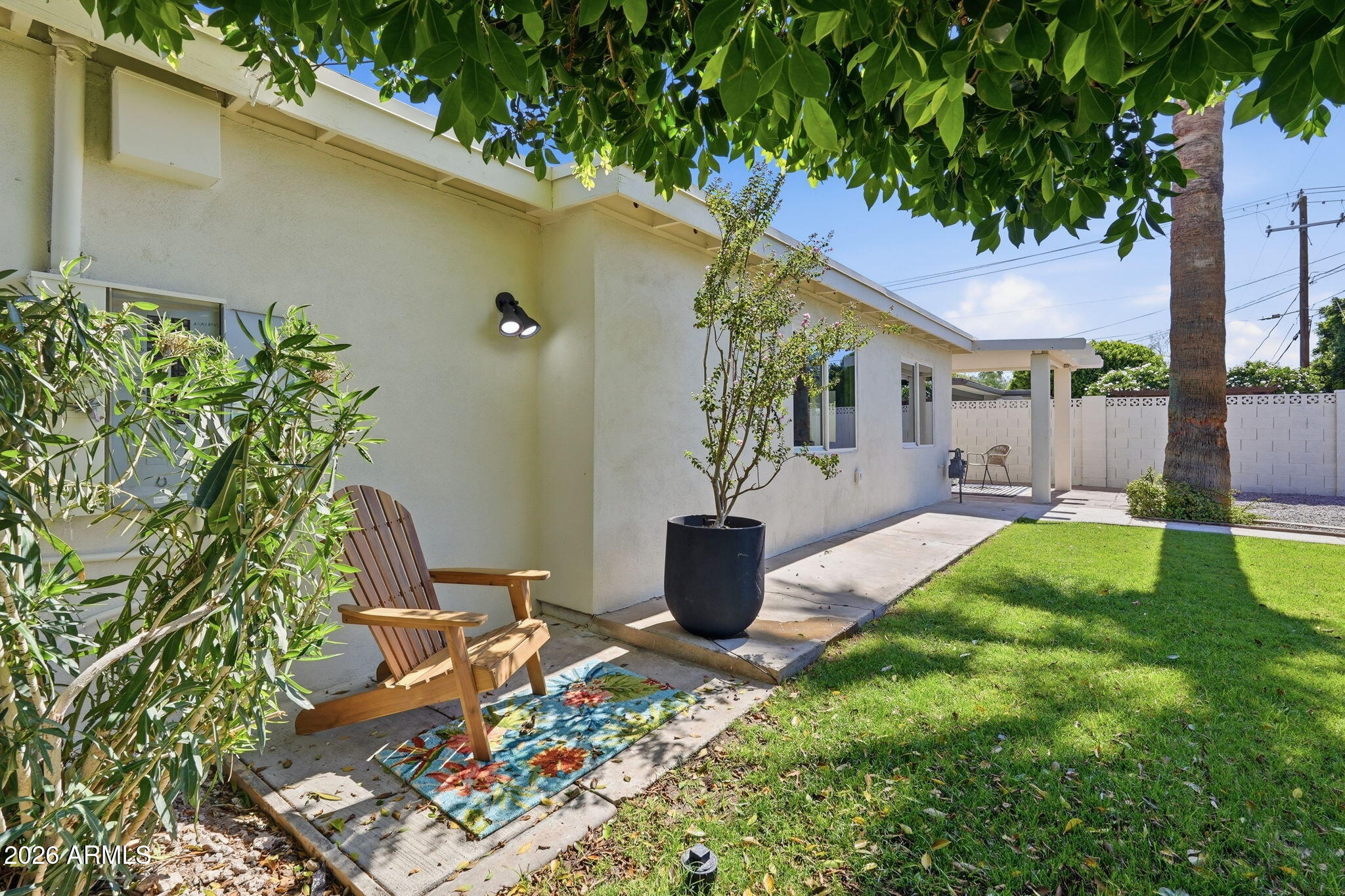933 E CAVALIER Drive