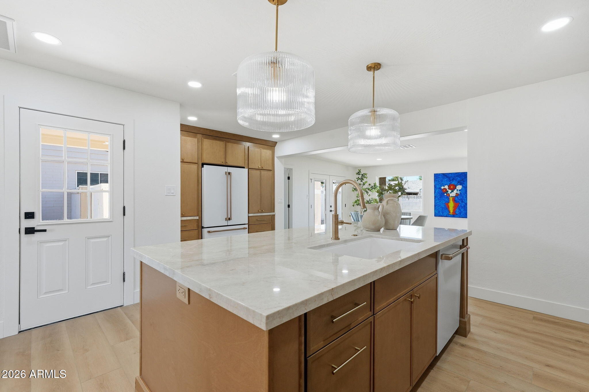 933 E CAVALIER Drive