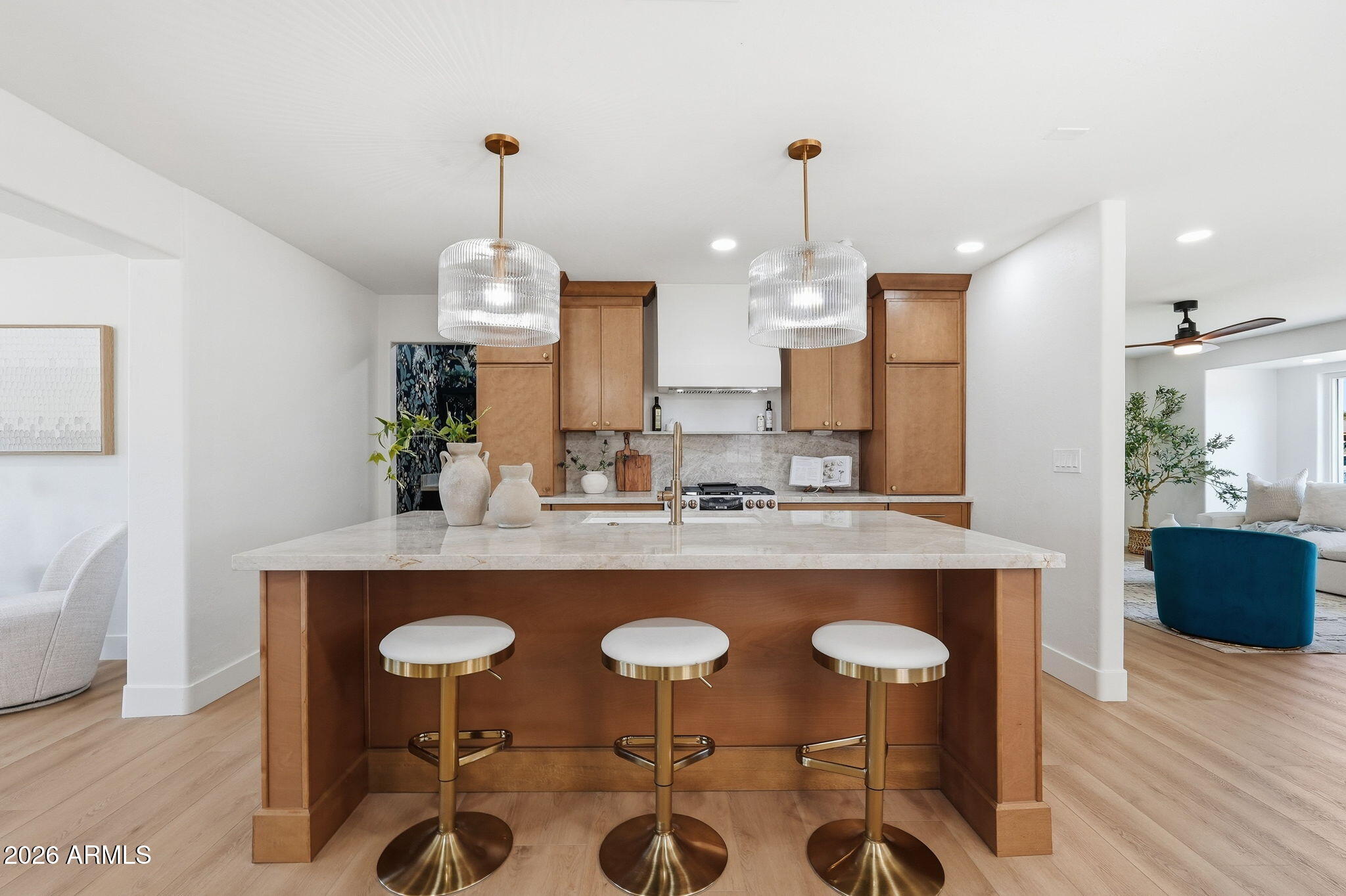 933 E CAVALIER Drive
