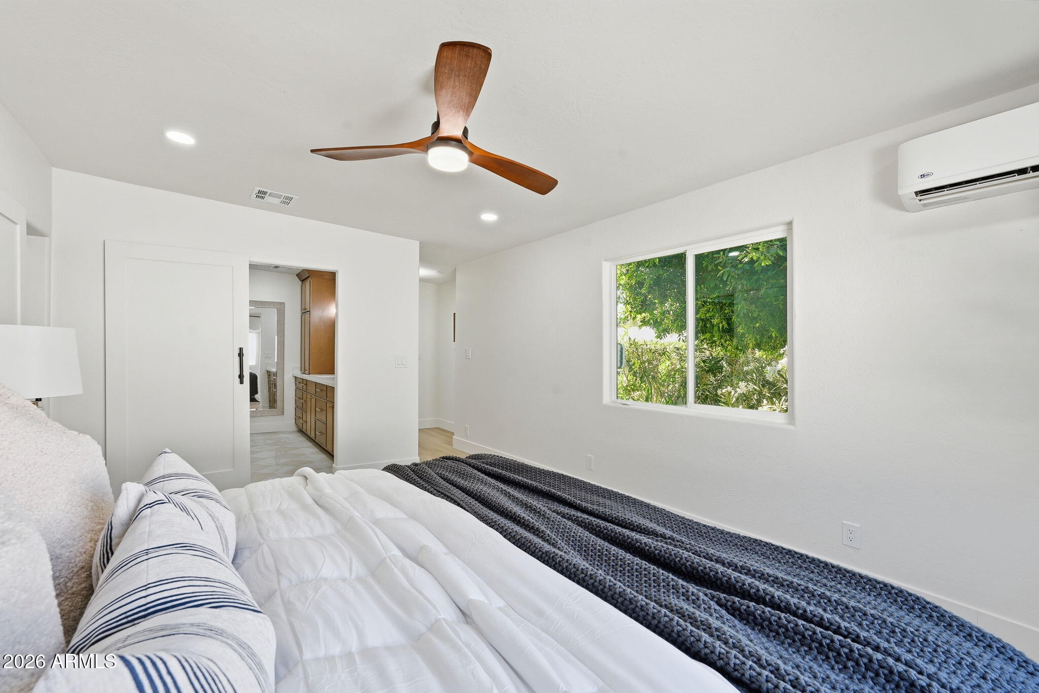 933 E CAVALIER Drive