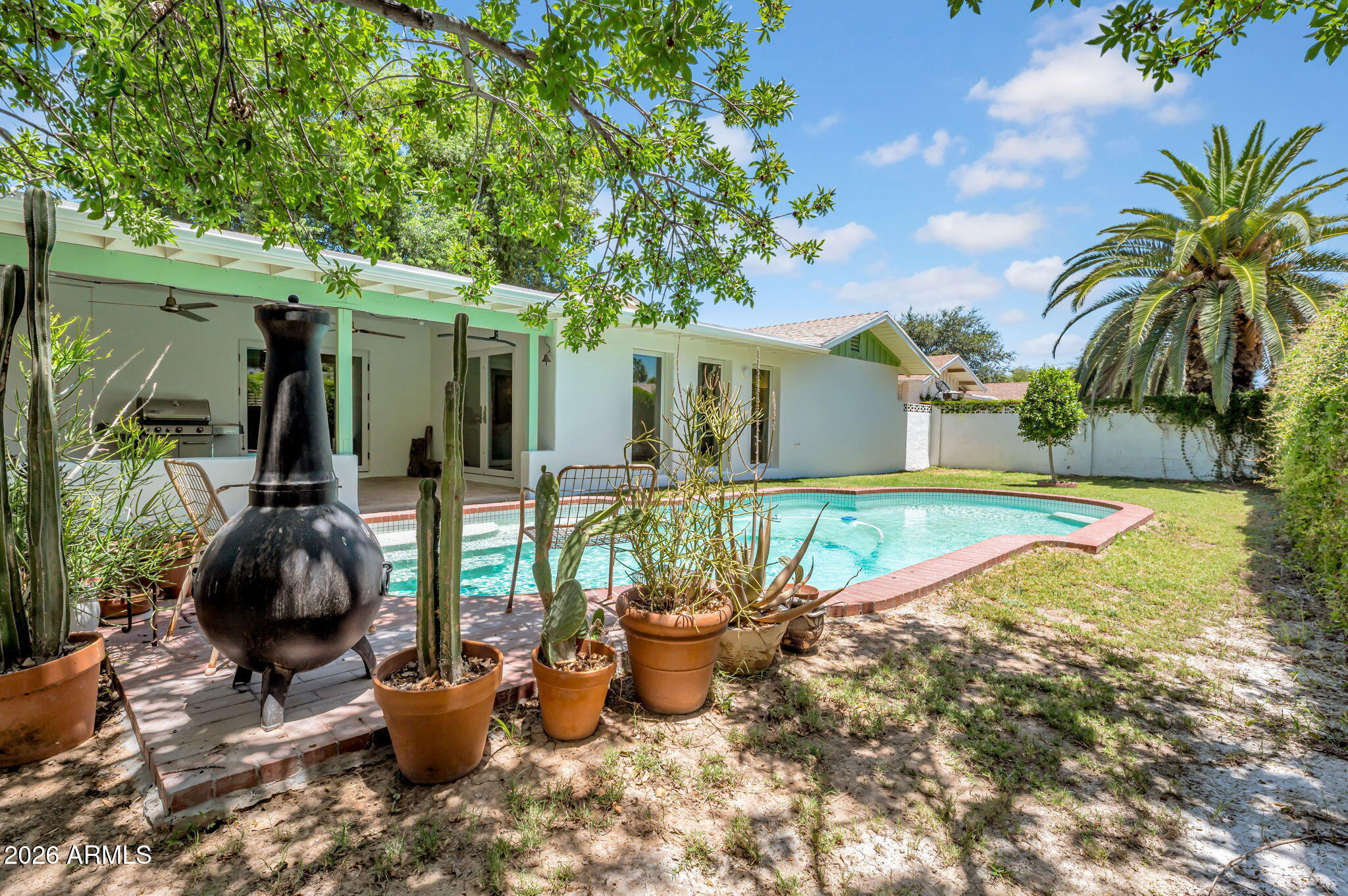 309 E KEIM Drive