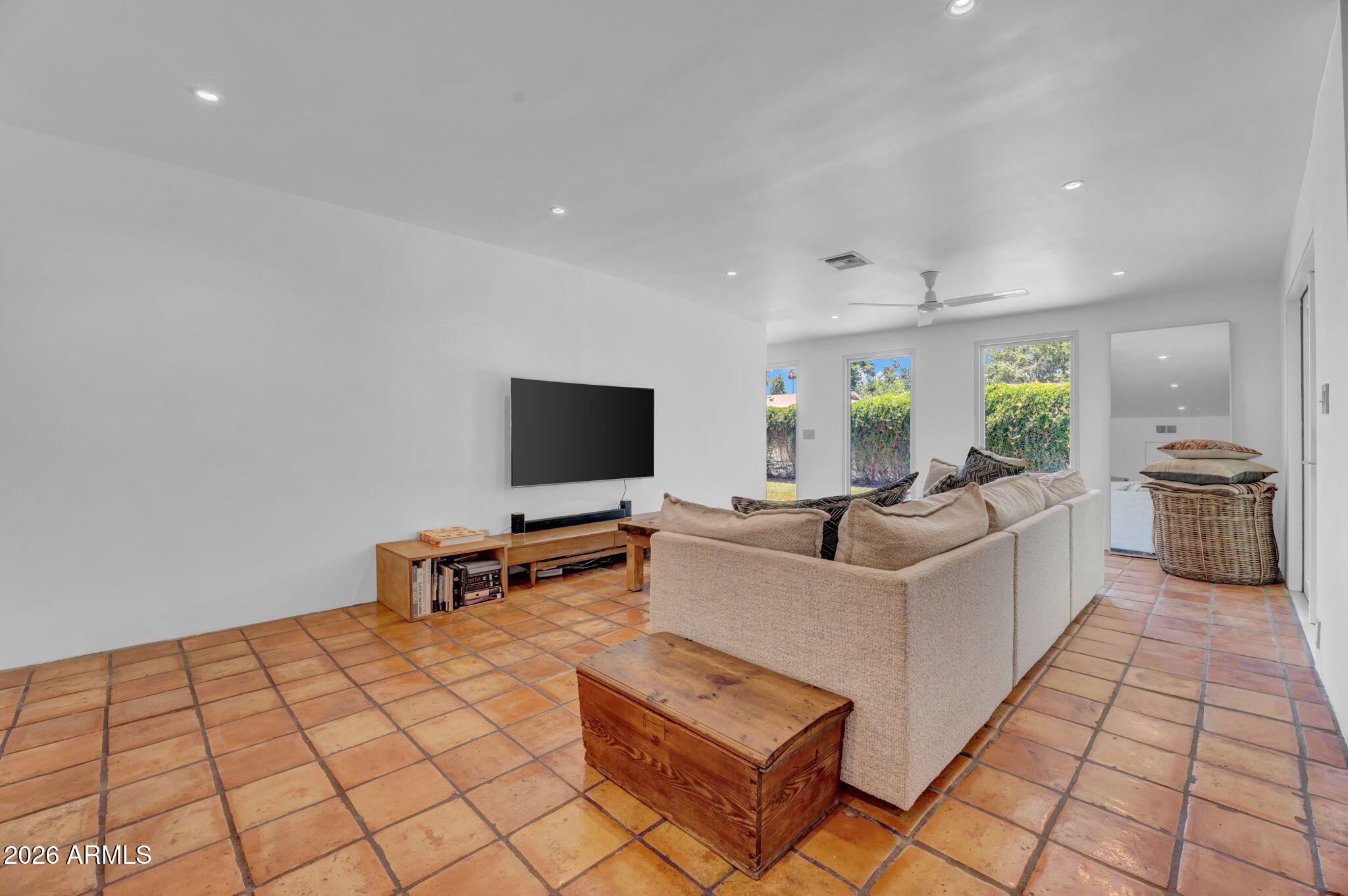 309 E KEIM Drive