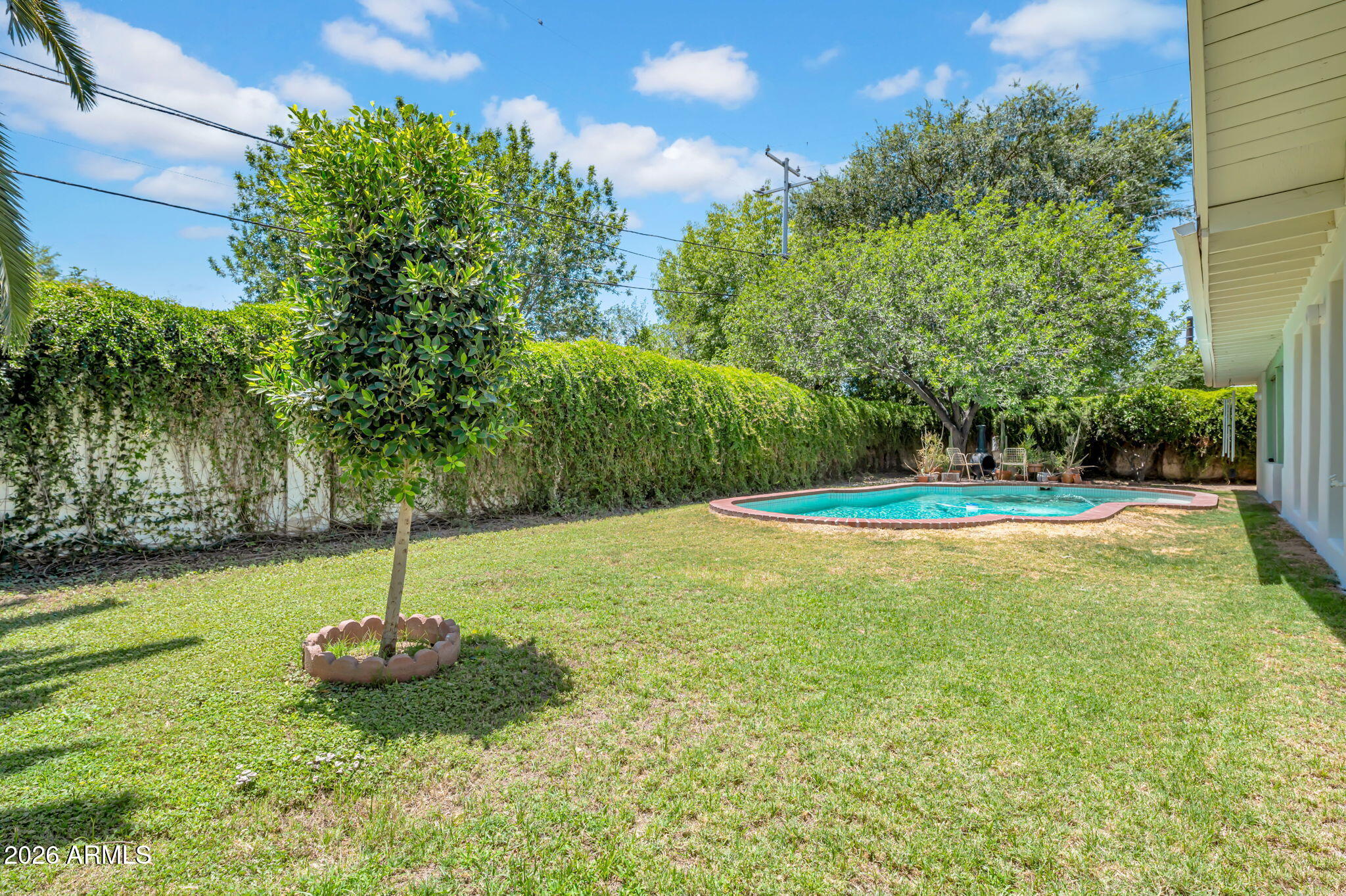 309 E KEIM Drive
