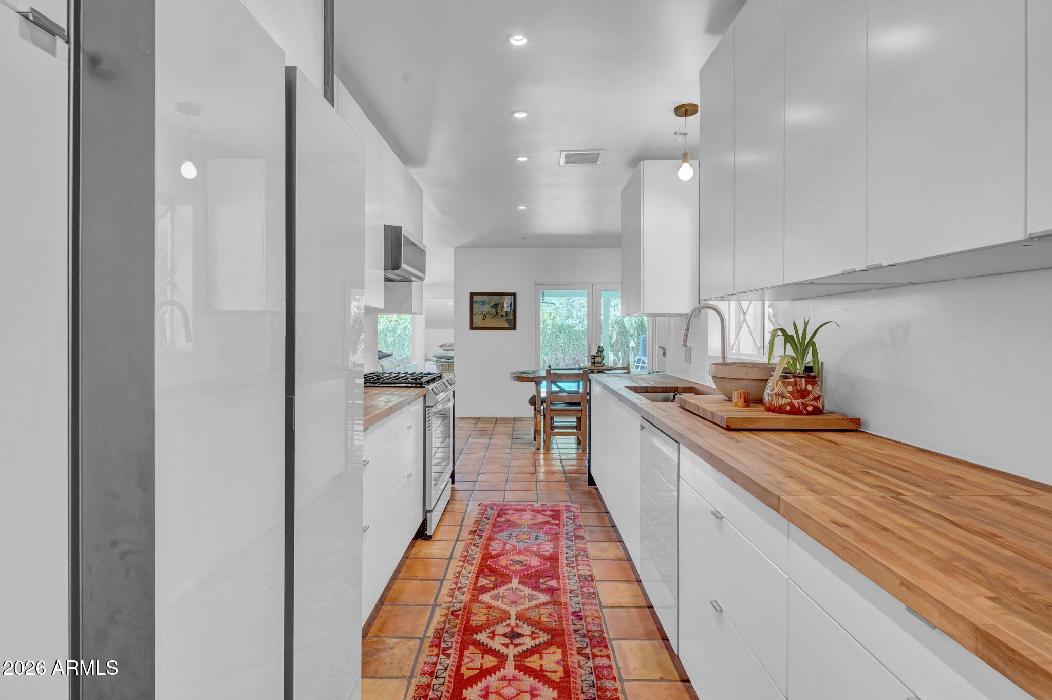 309 E KEIM Drive