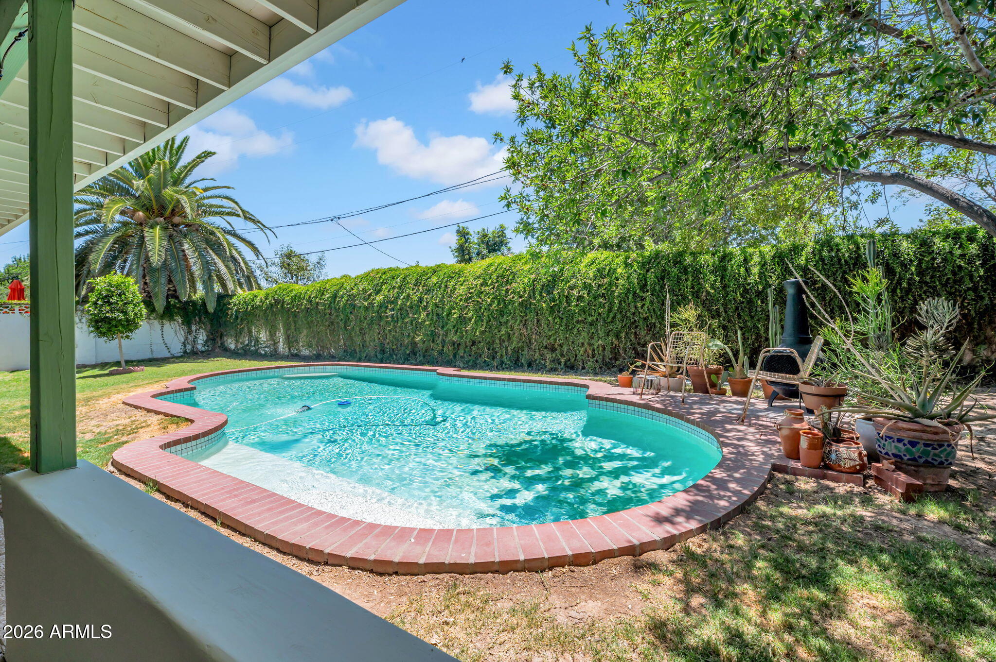 309 E KEIM Drive