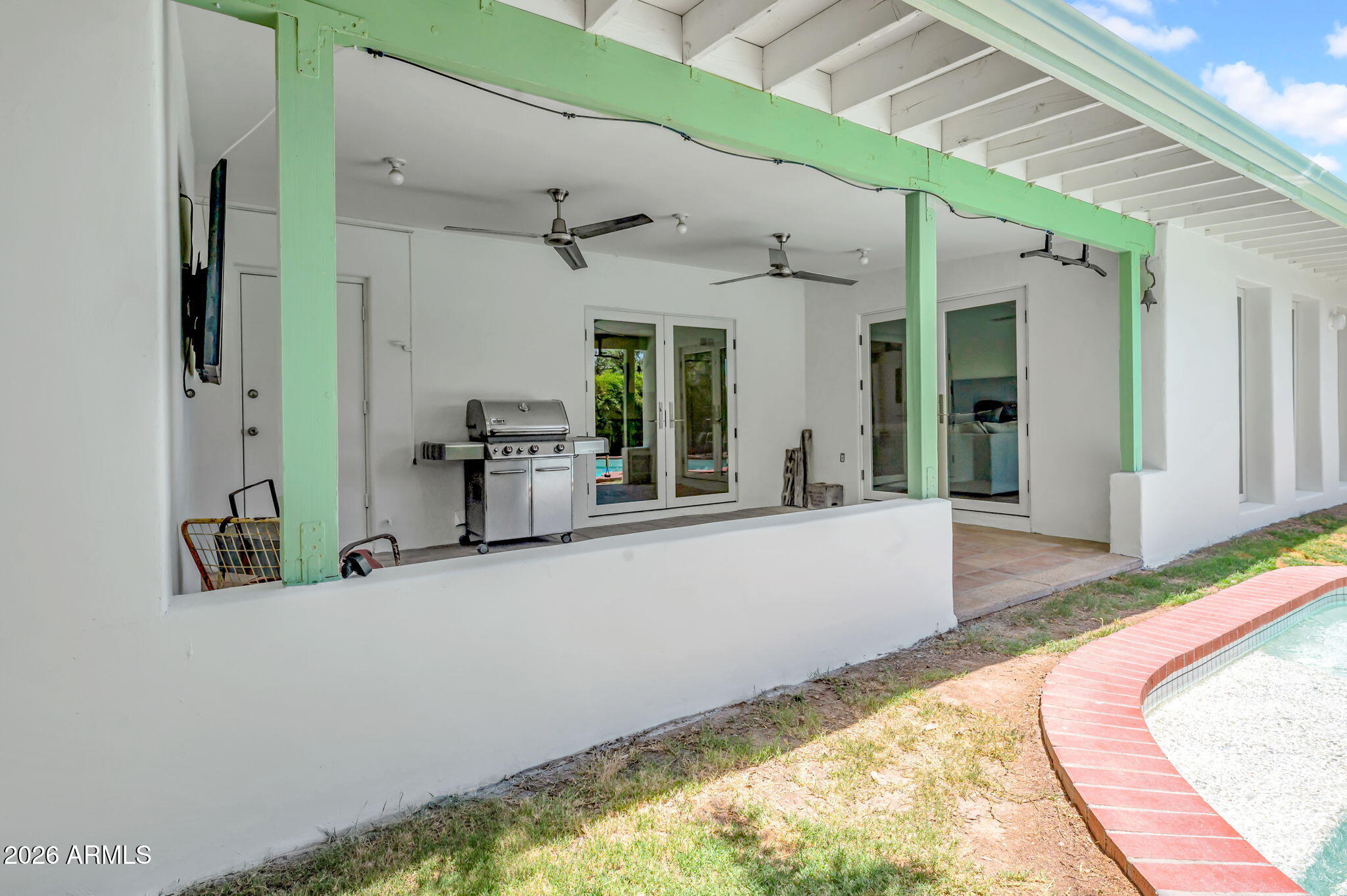 309 E KEIM Drive