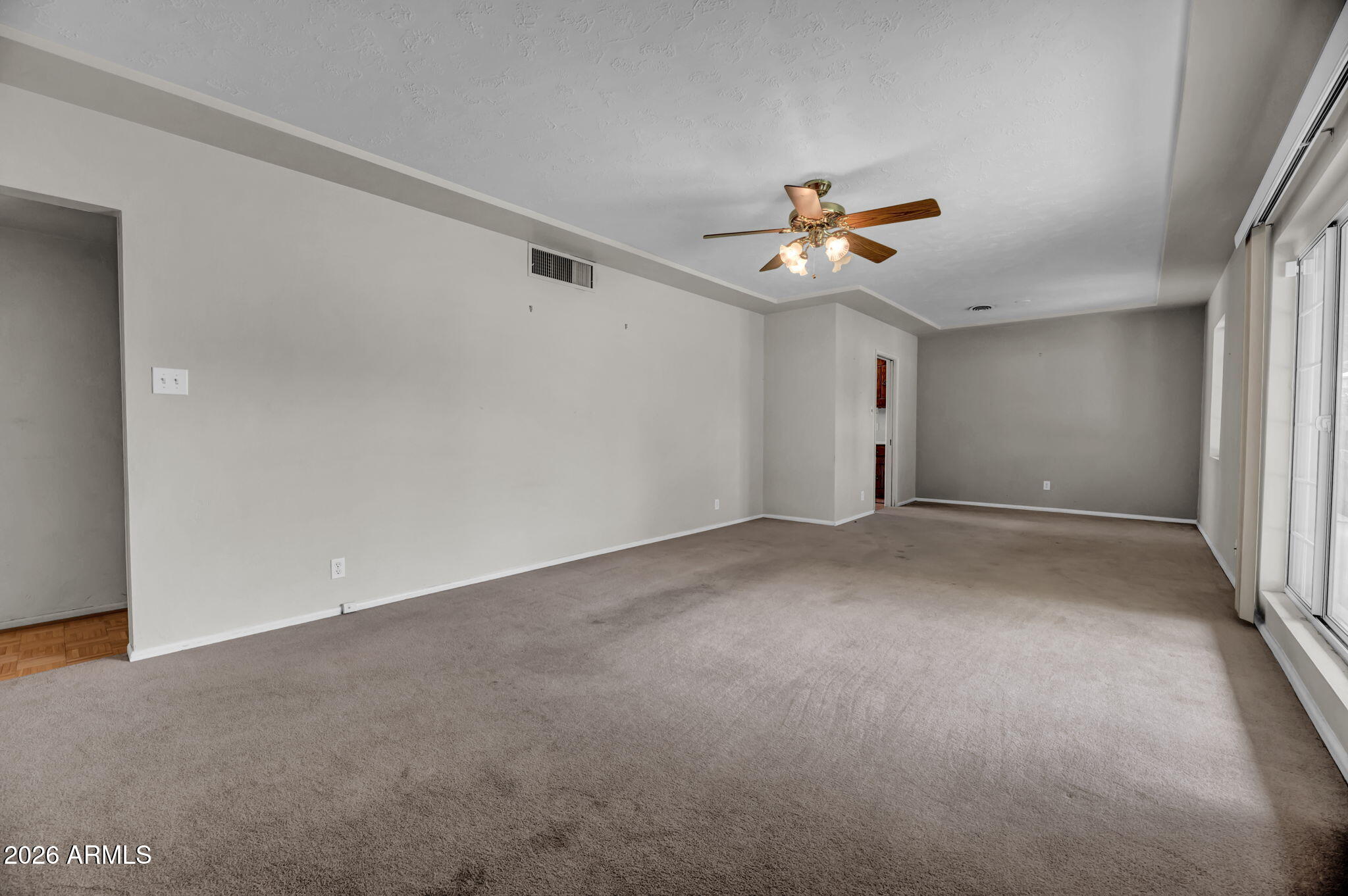 3101 E Mariposa St
