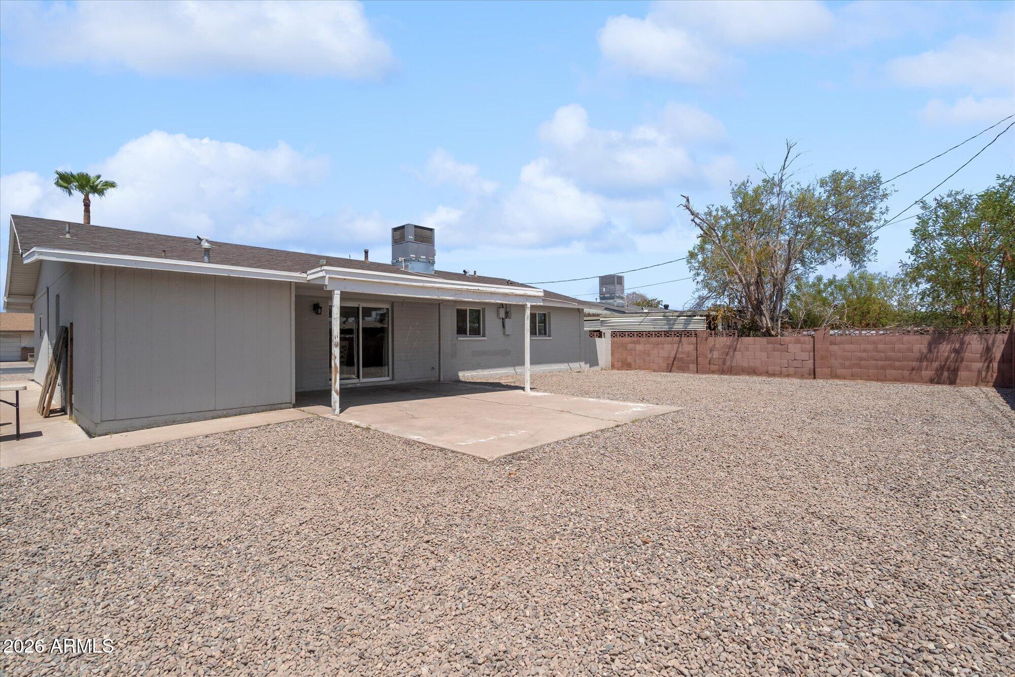 3631 W DENTON Lane
