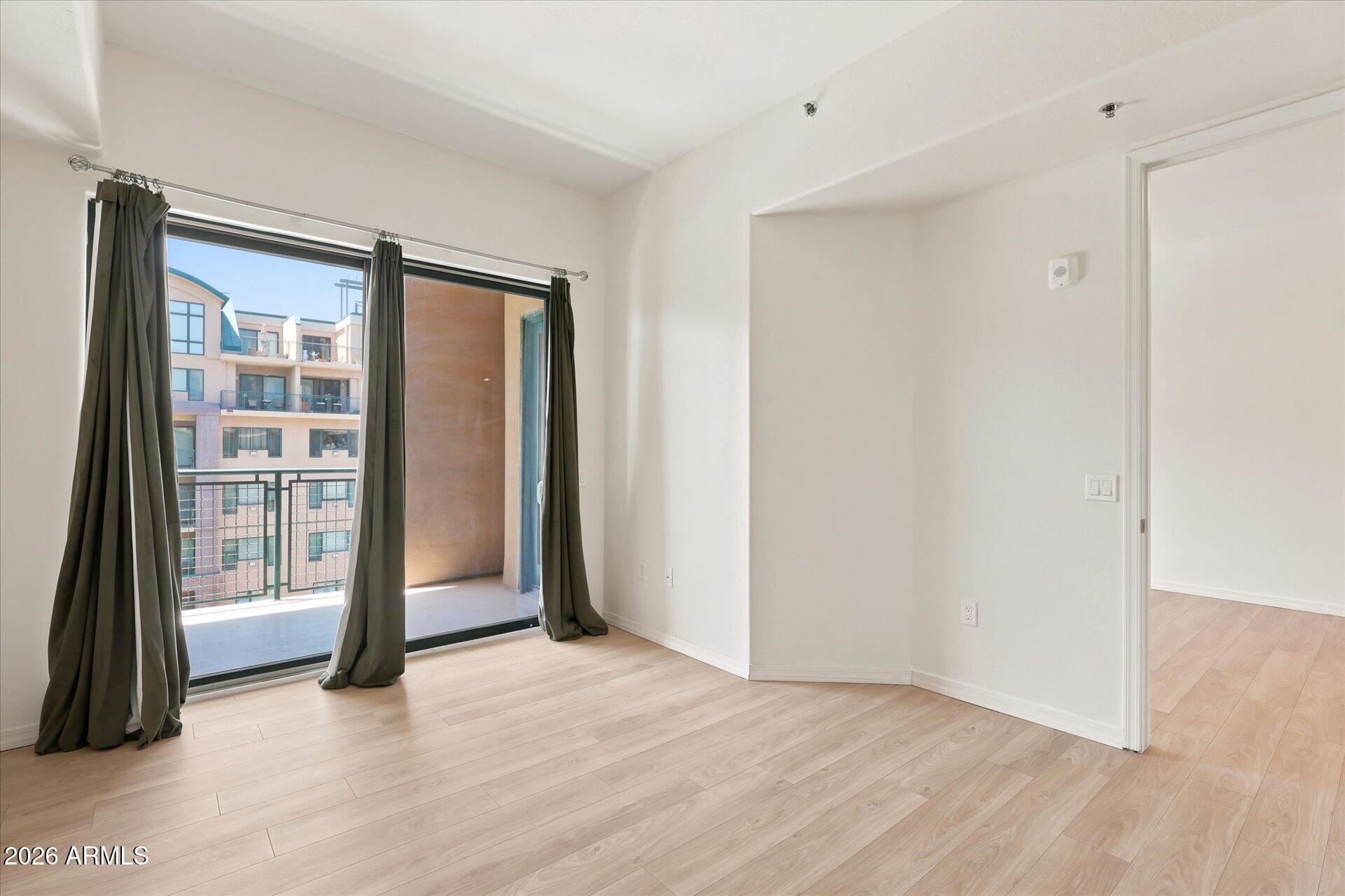 17 W VERNON Avenue 507
